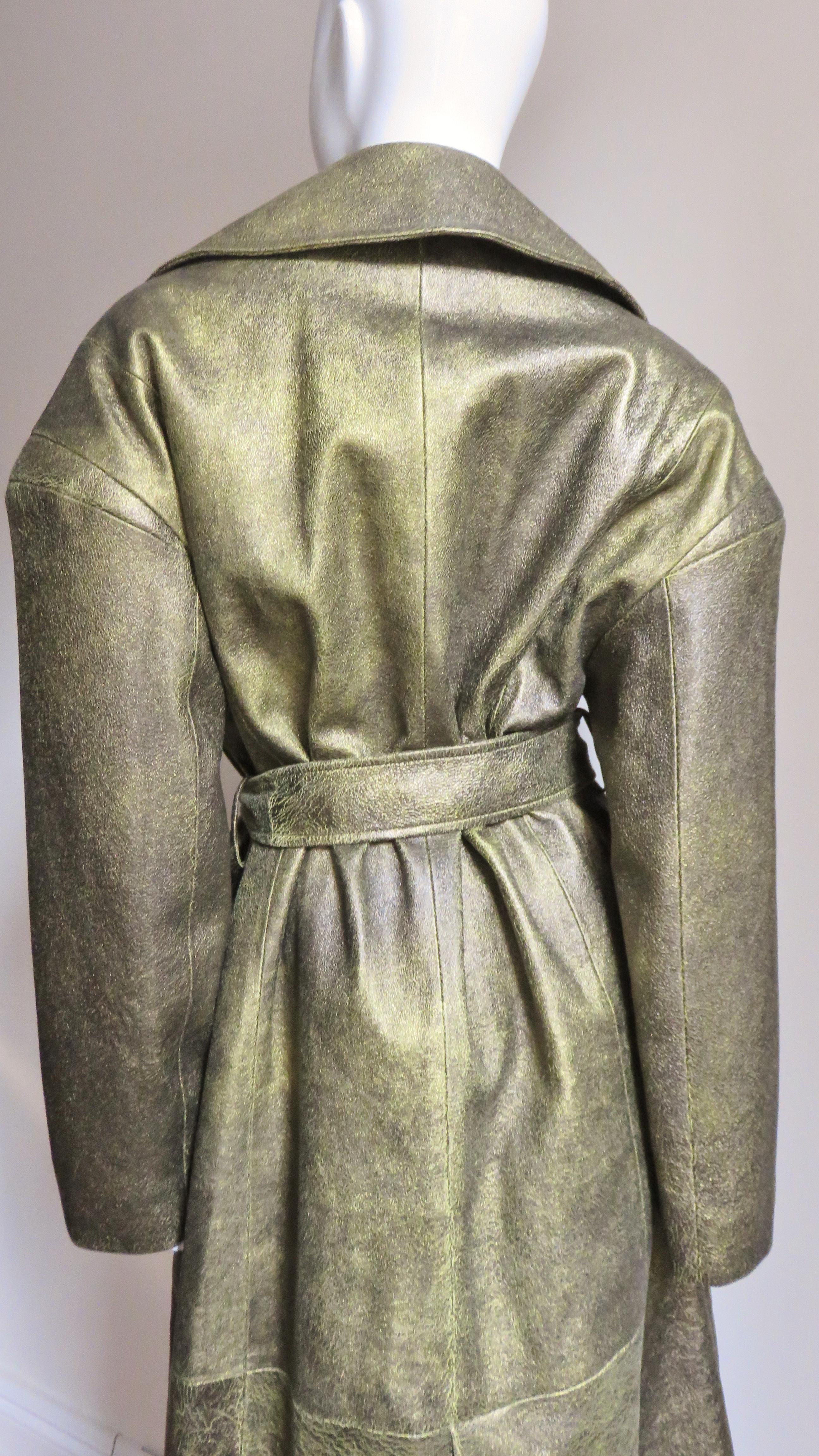 Drome New Oversized Gold Leather Belted Trench Coat For Sale 8