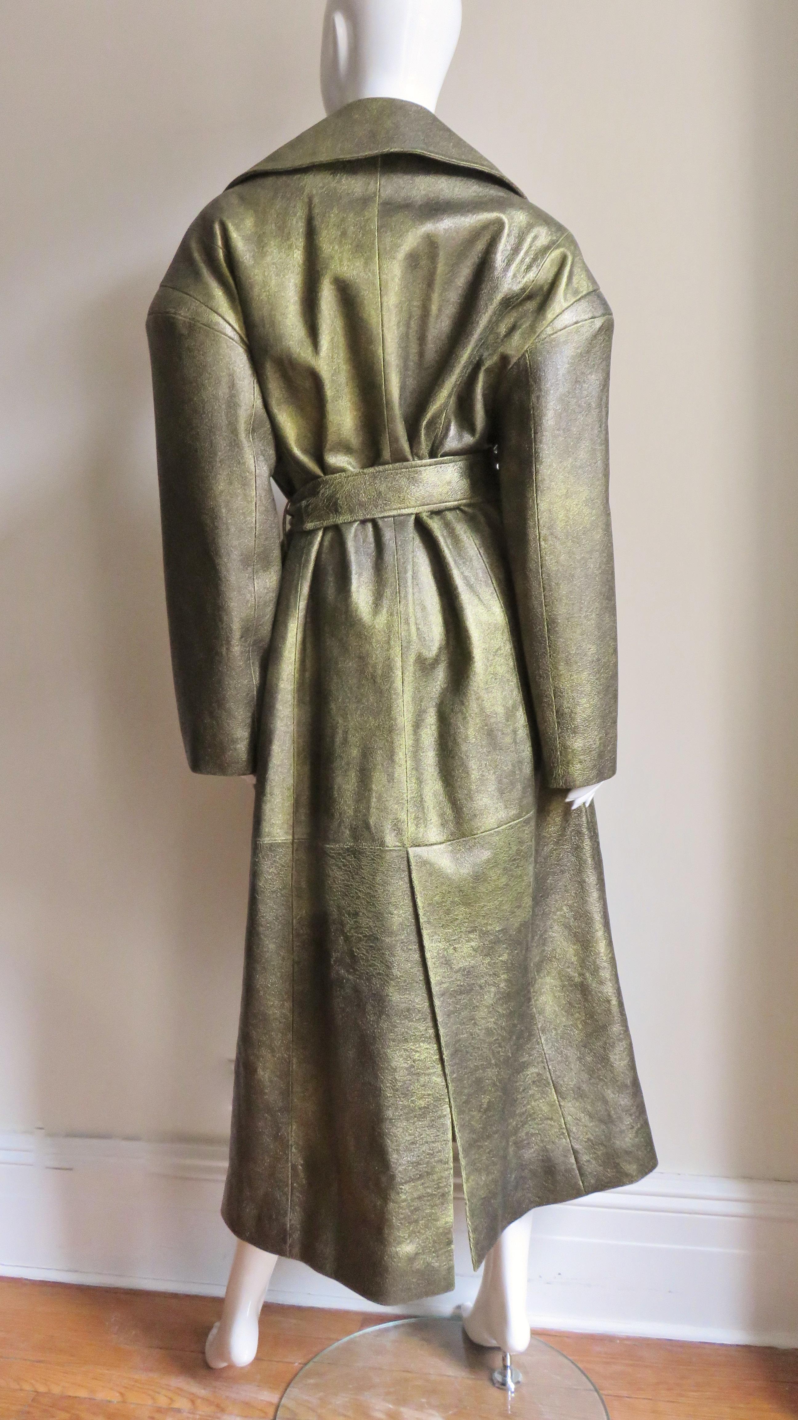Drome New Oversized Gold Leather Belted Trench Coat For Sale 11