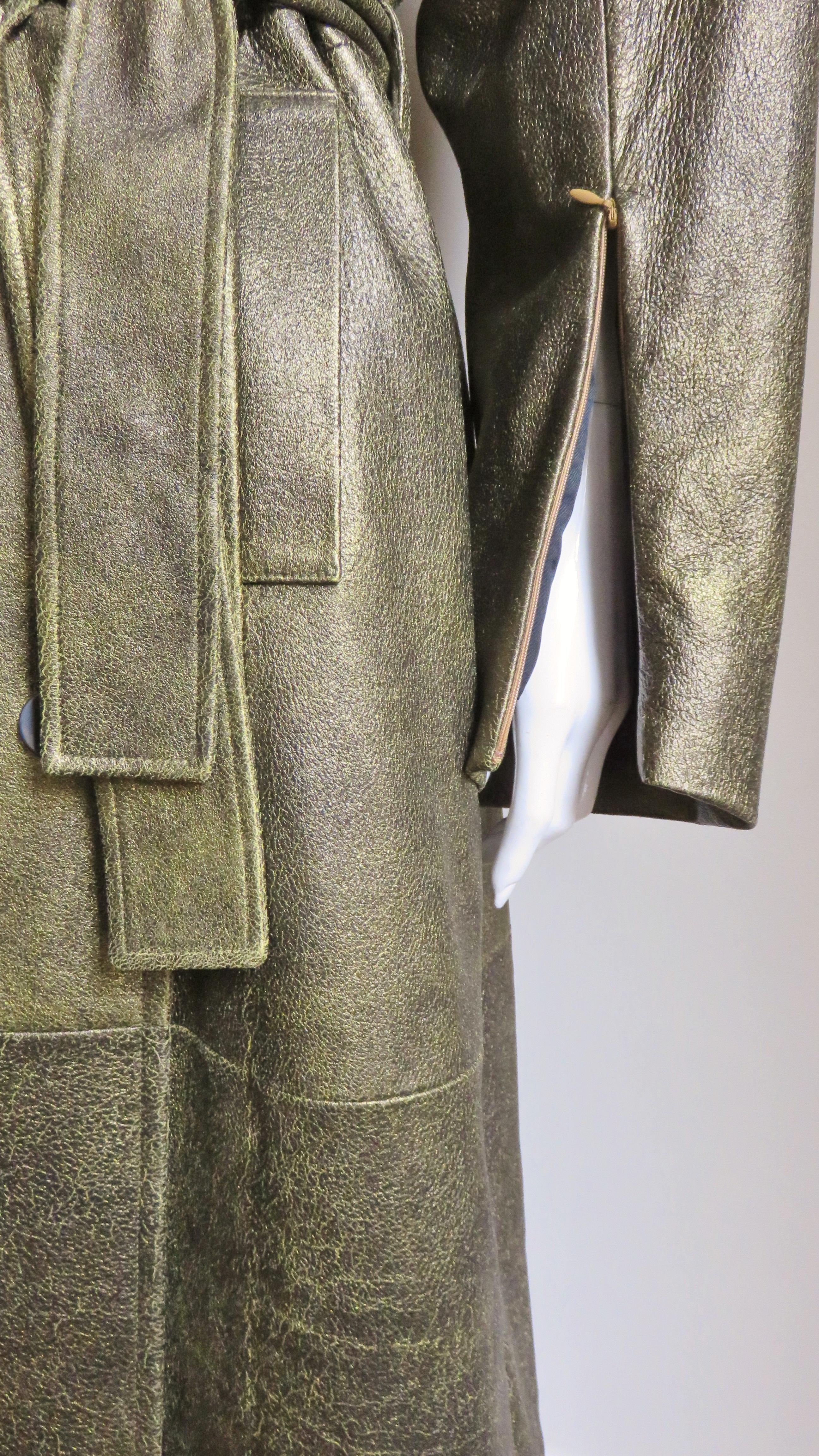 Drome New Oversized Gold Leather Belted Trench Coat In New Condition For Sale In Water Mill, NY
