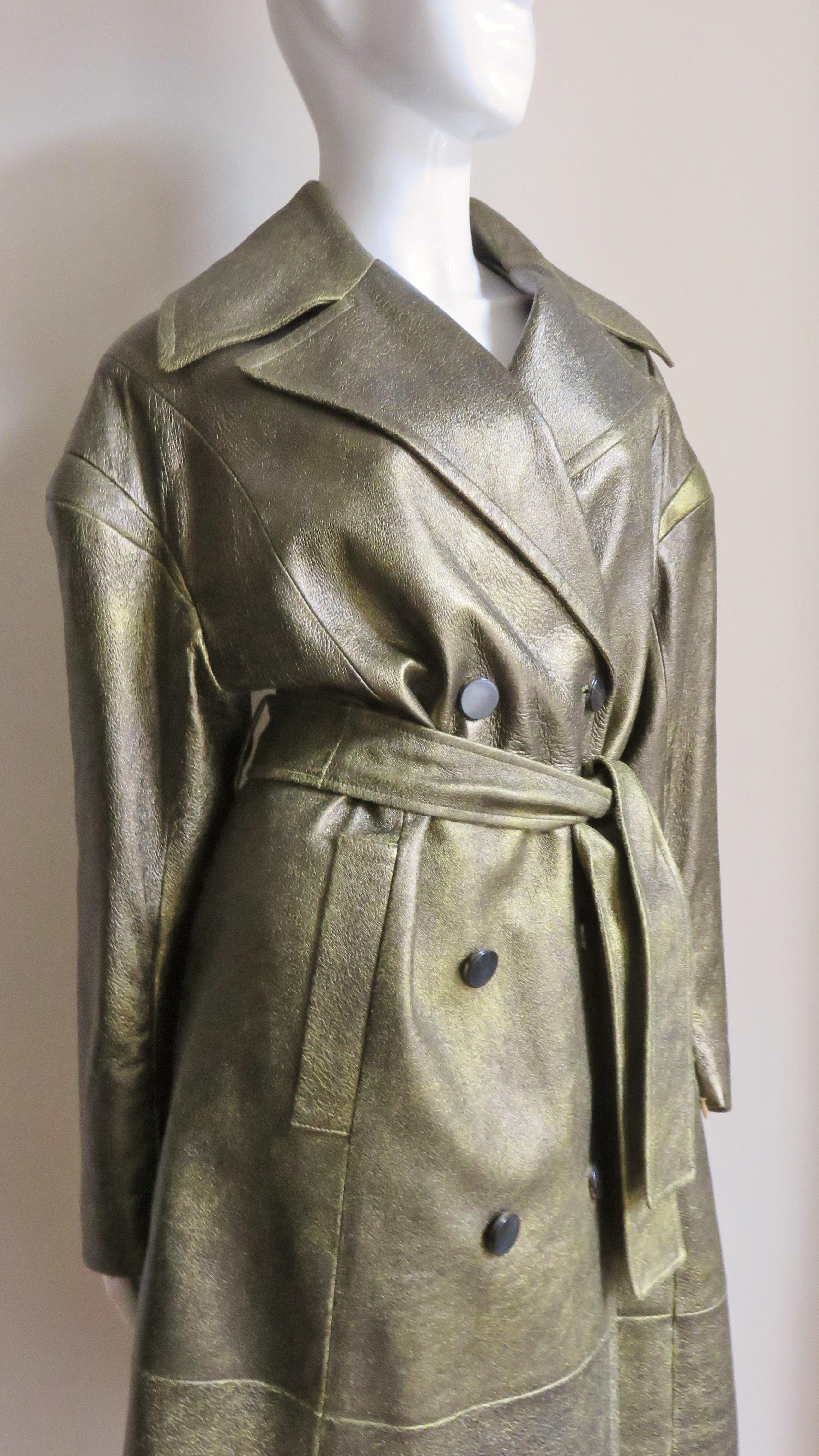 Drome New Oversized Gold Leather Belted Trench Coat For Sale 2
