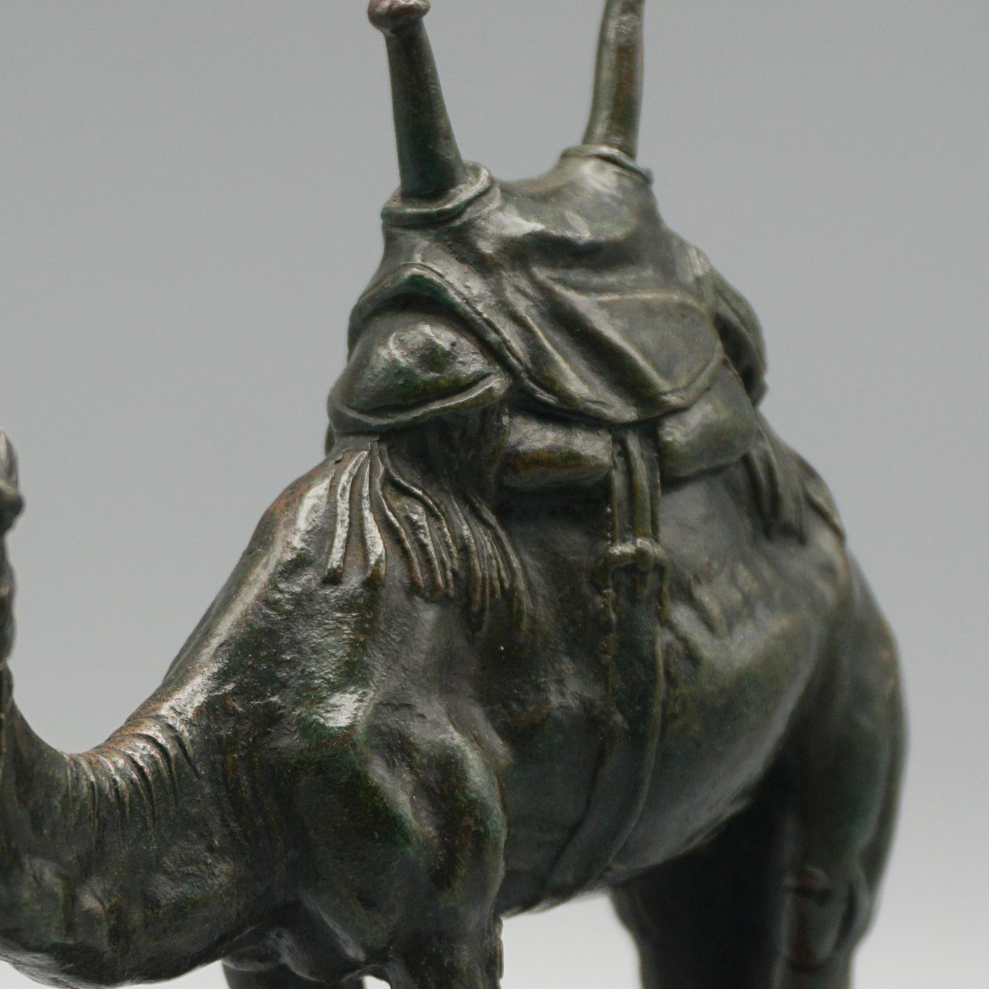 Escultura de bronce 