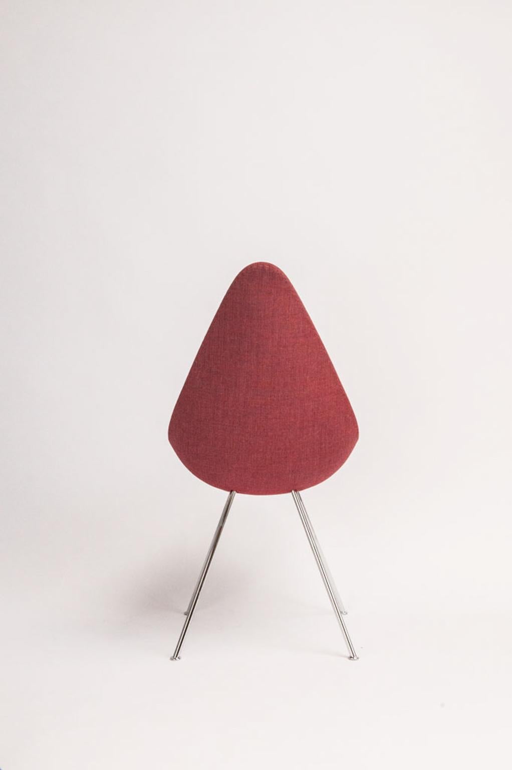 Mid-Century Modern Drop Chair by Arne Jacobsen For Sale
