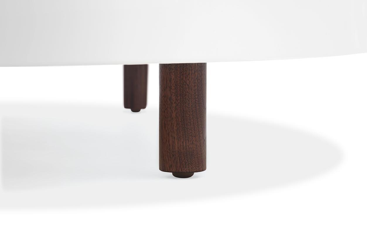table ronde blanche laquee