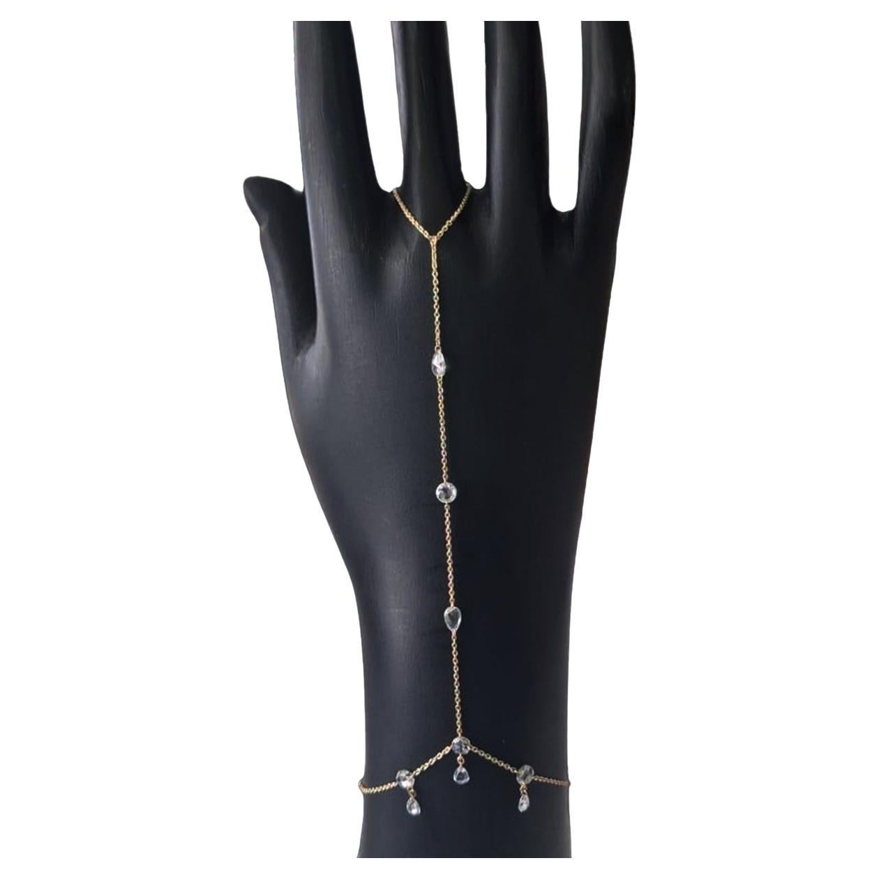 Bracelet en or jaune 14K avec chaîne à main et diamant en goutte d'eau en vente