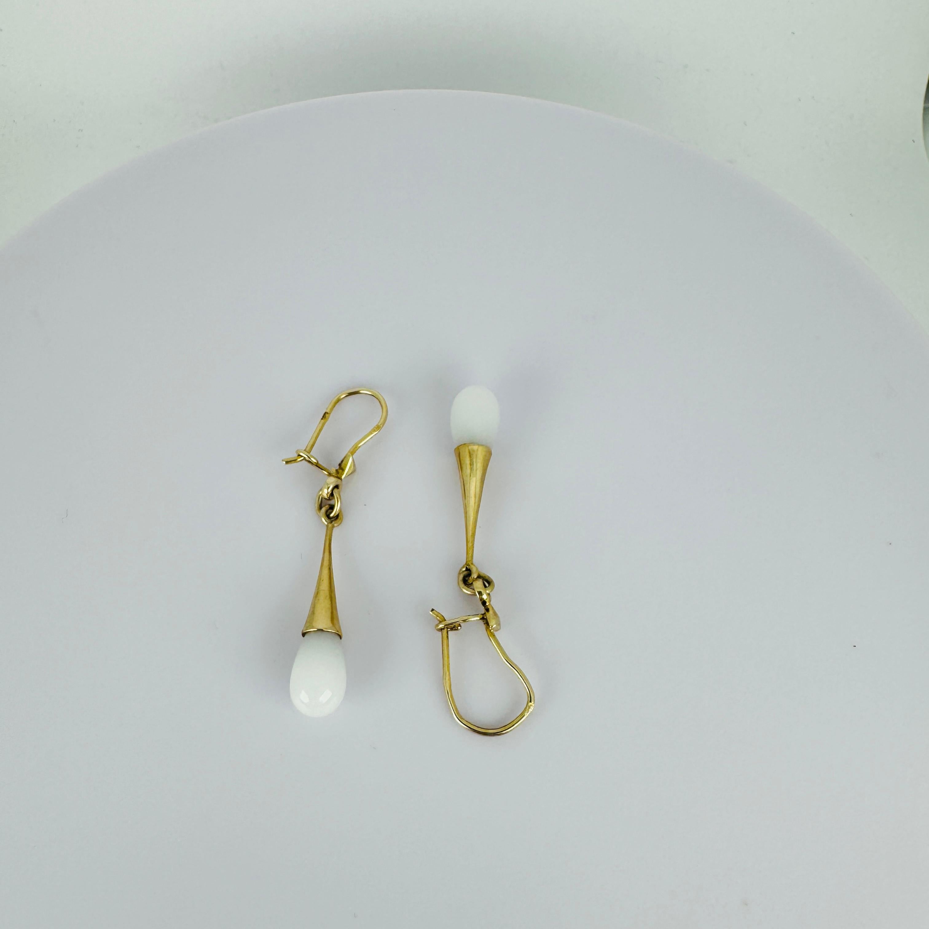 Donna Orecchini a goccia in oro giallo 14k con oro e quarzo bianco in vendita
