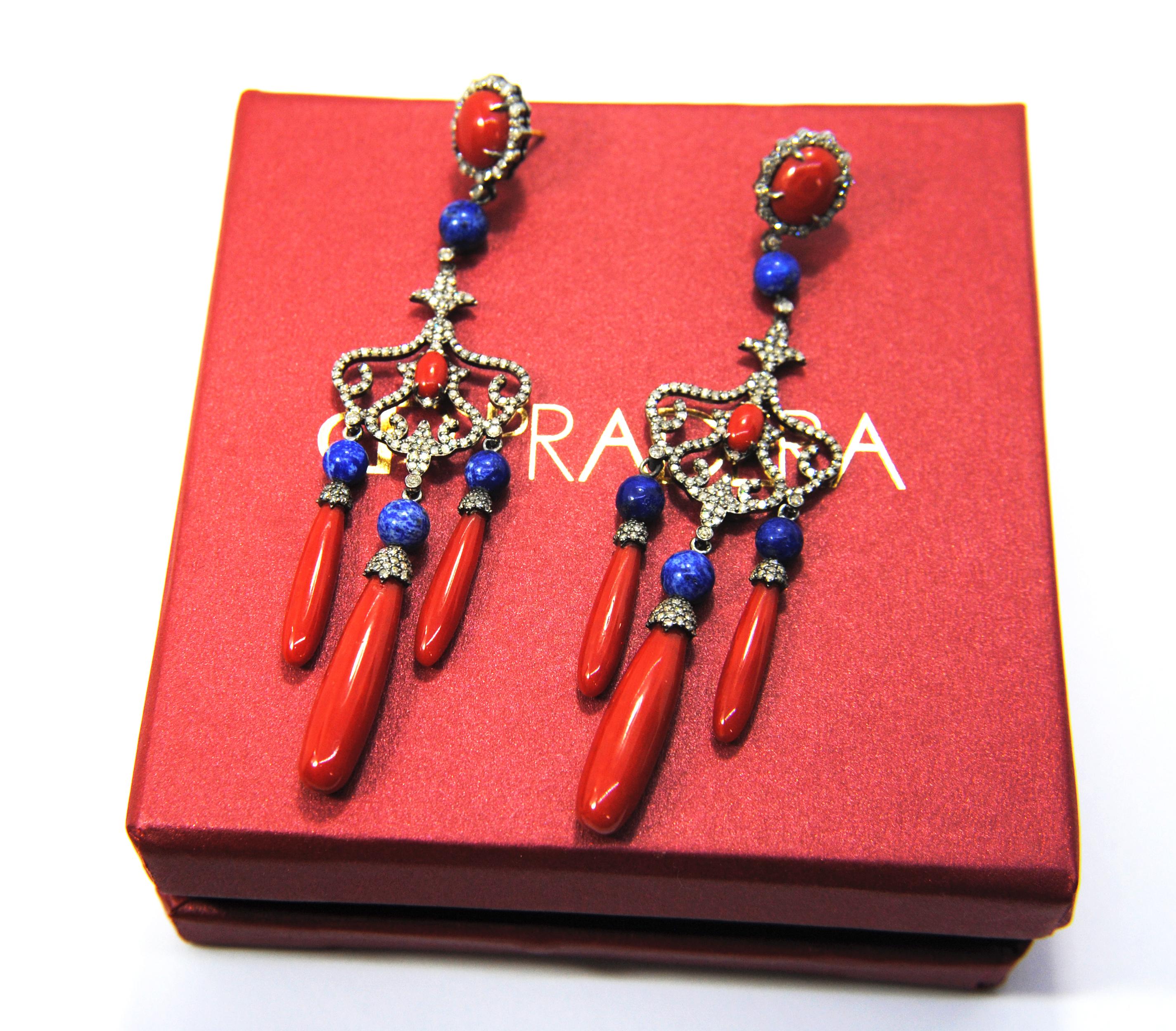 Anglo-Indian Drop Earrings in 18 Karat Gold, Red Coral Lapislazuli with Coral Diamonds For Sale