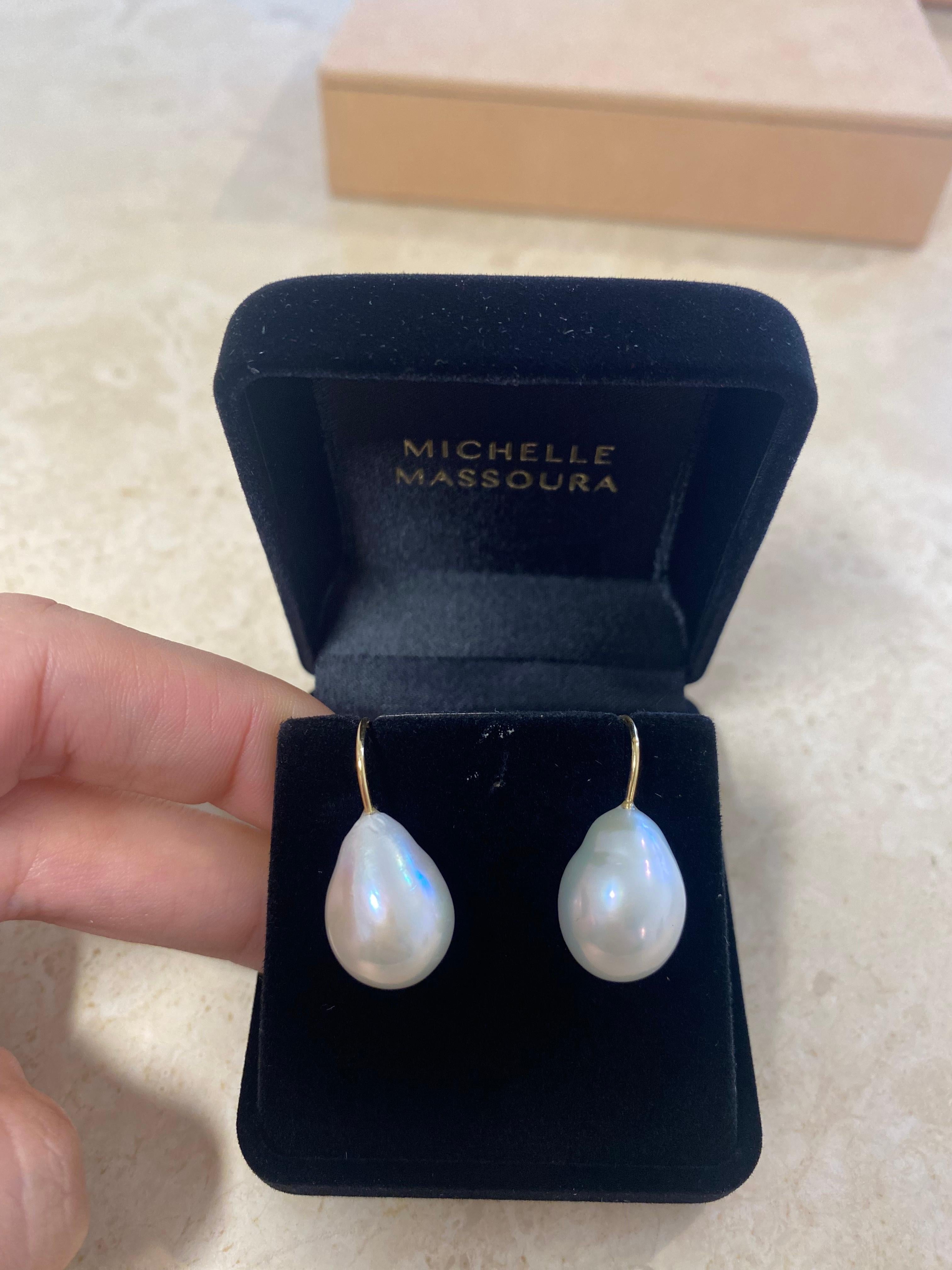 Round Cut Drop Earrings with Baroque Pearls in 18K gold For Sale