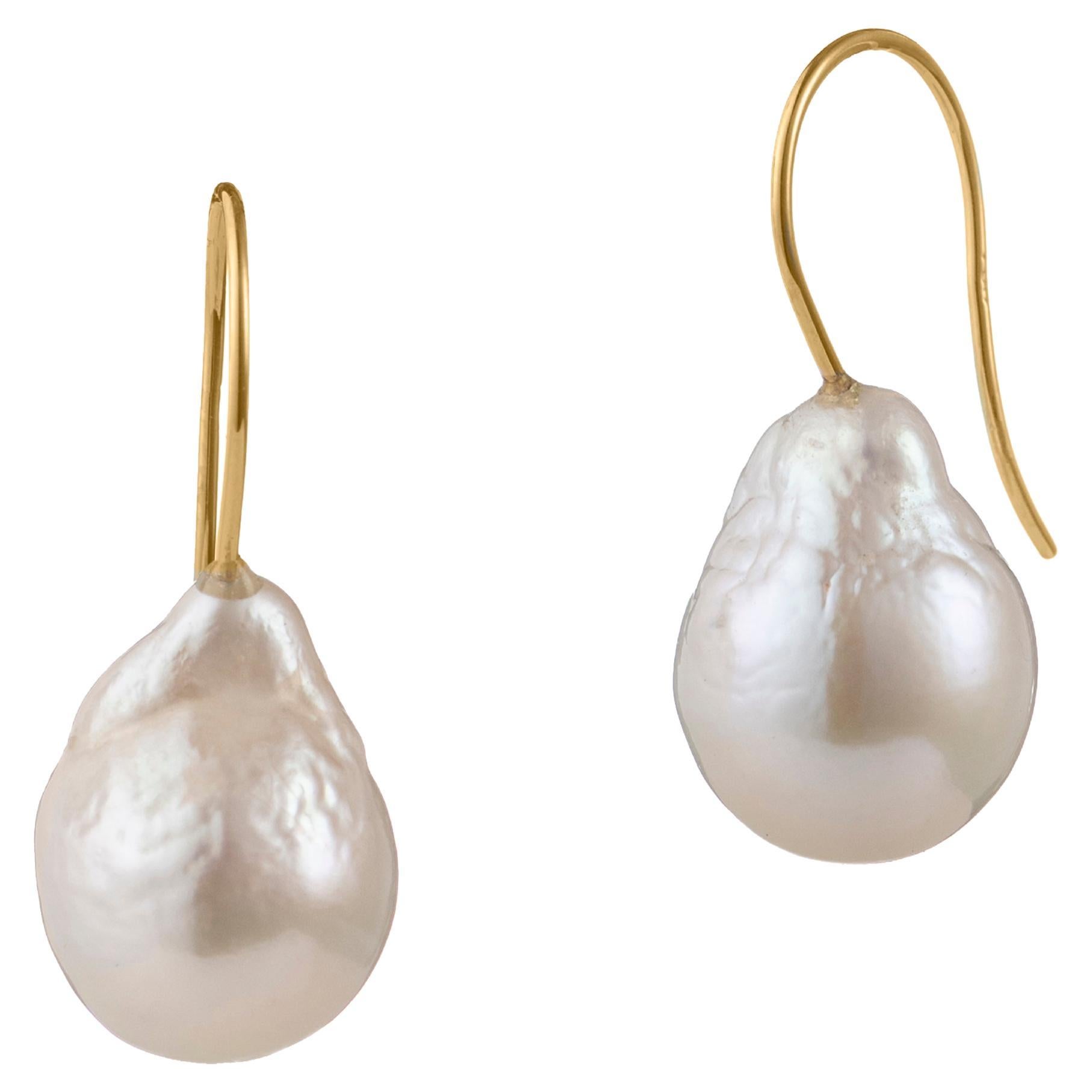 Drop Earrings with Baroque Pearls in 18K gold For Sale