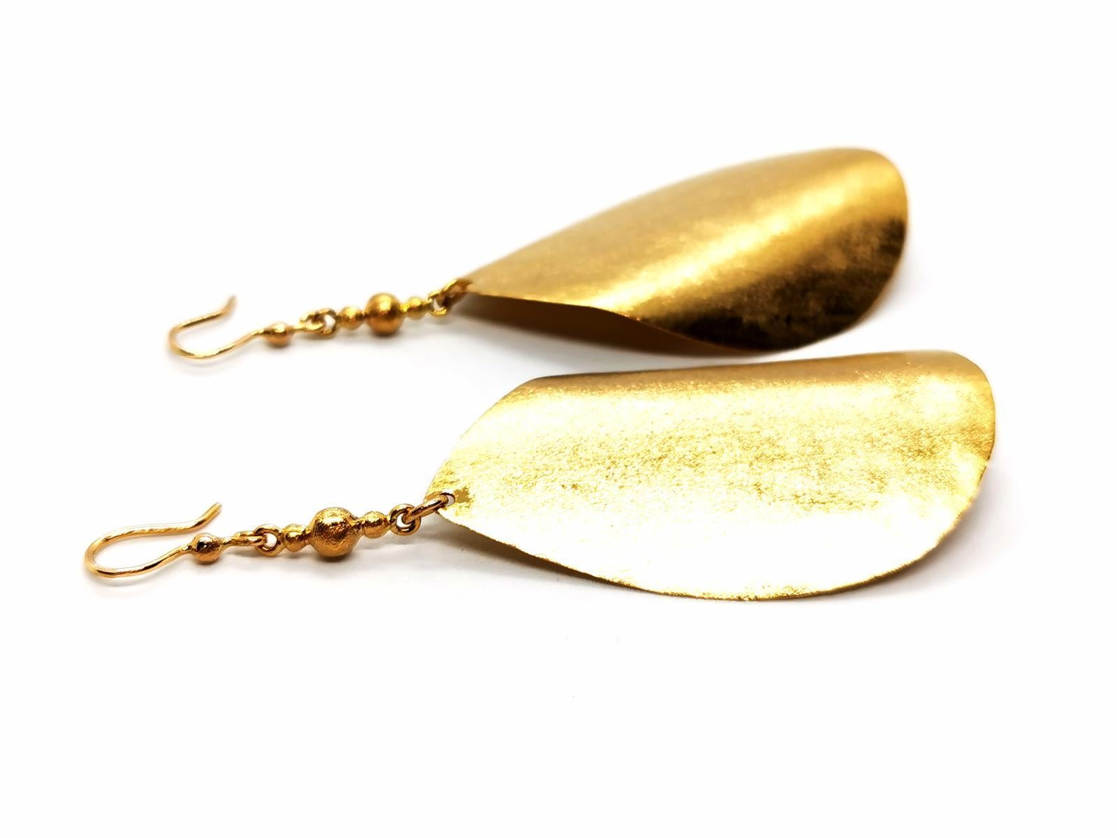 Drop Earrings Yellow Gold For Sale 2
