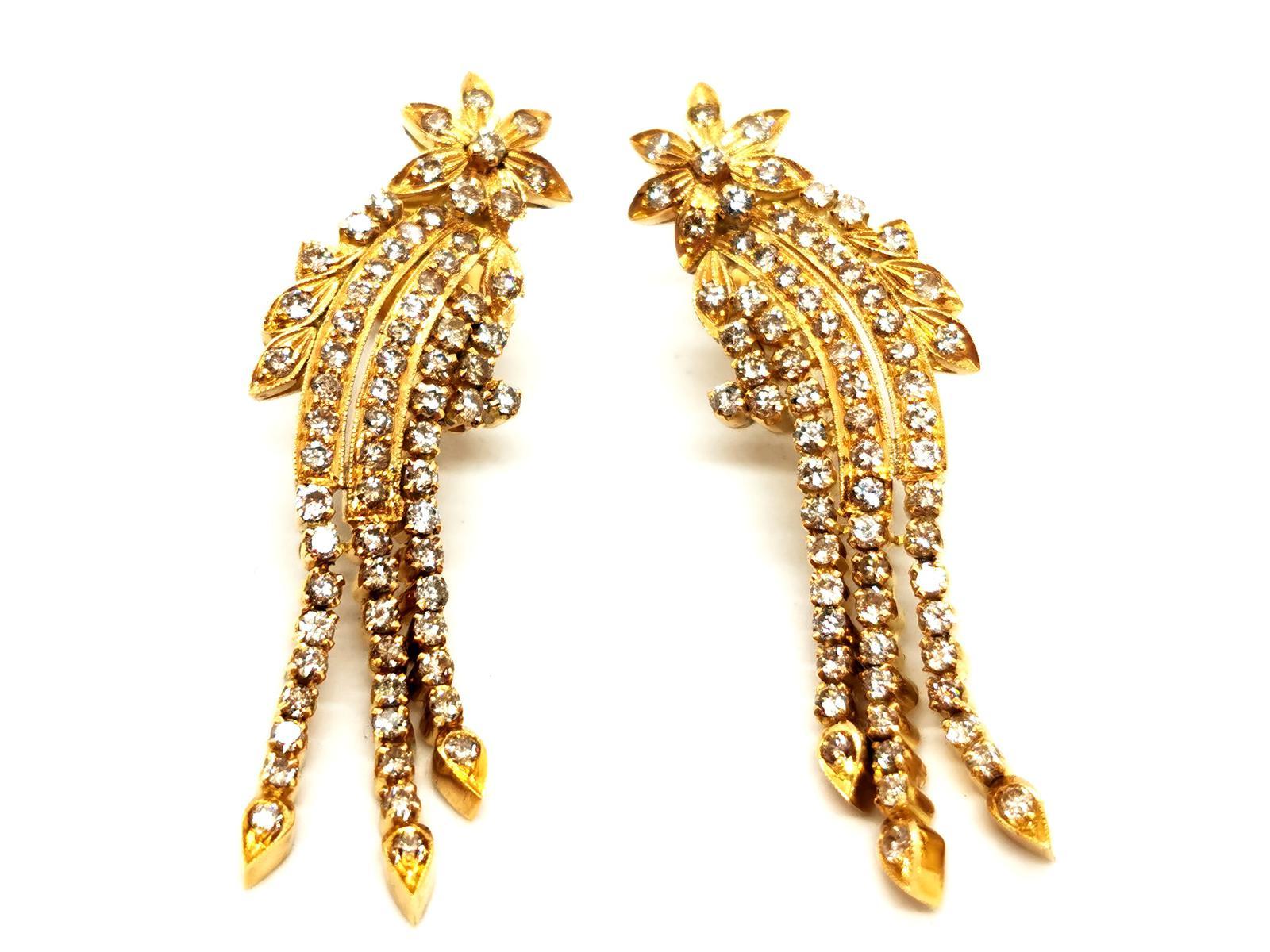 Contemporary Drop Earrings Yellow Gold Diamond For Sale