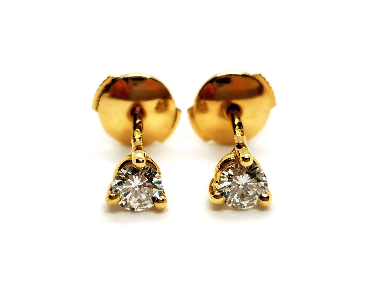 Drop Earrings Yellow Gold Diamond For Sale 3