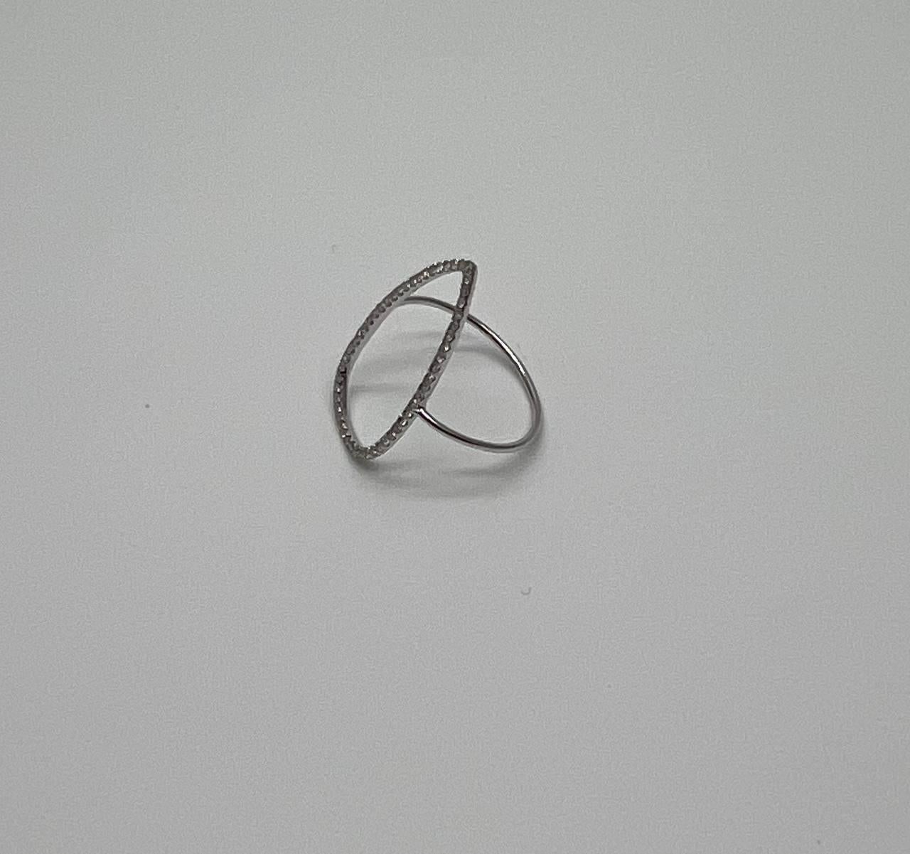 Drop Geometric Minimalist Brilliant Cut White Diamond 14 Karat White Gold Ring For Sale 2