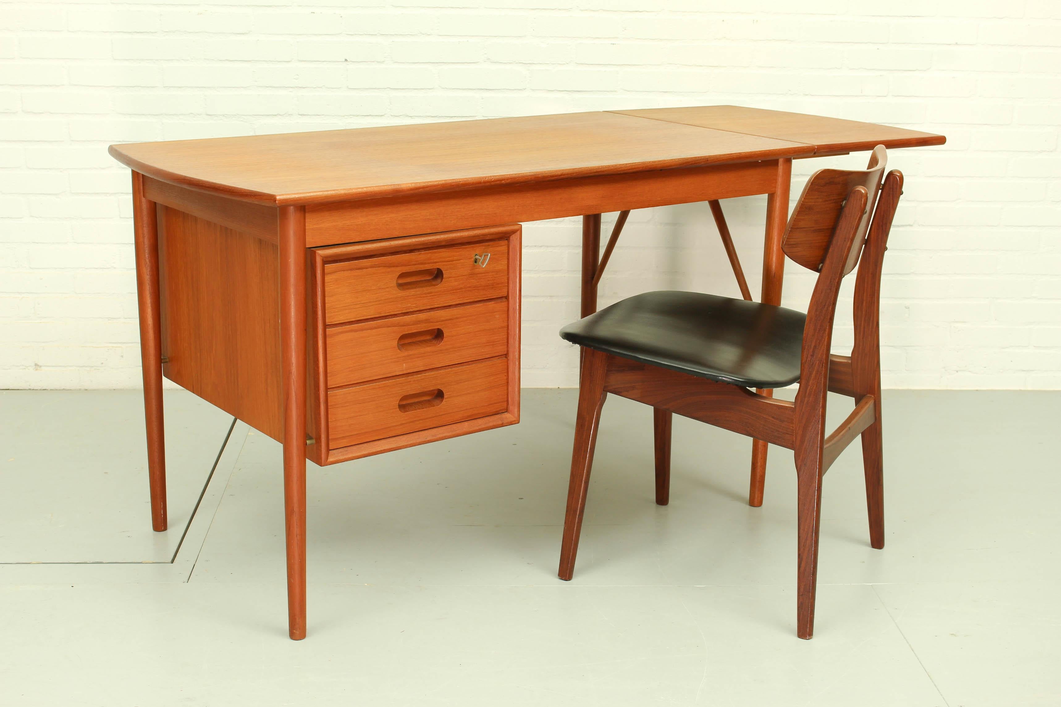 Drop Leaf Desk by Erik Buch for Oddense Maskinsnedkeri AS, 1960s 4
