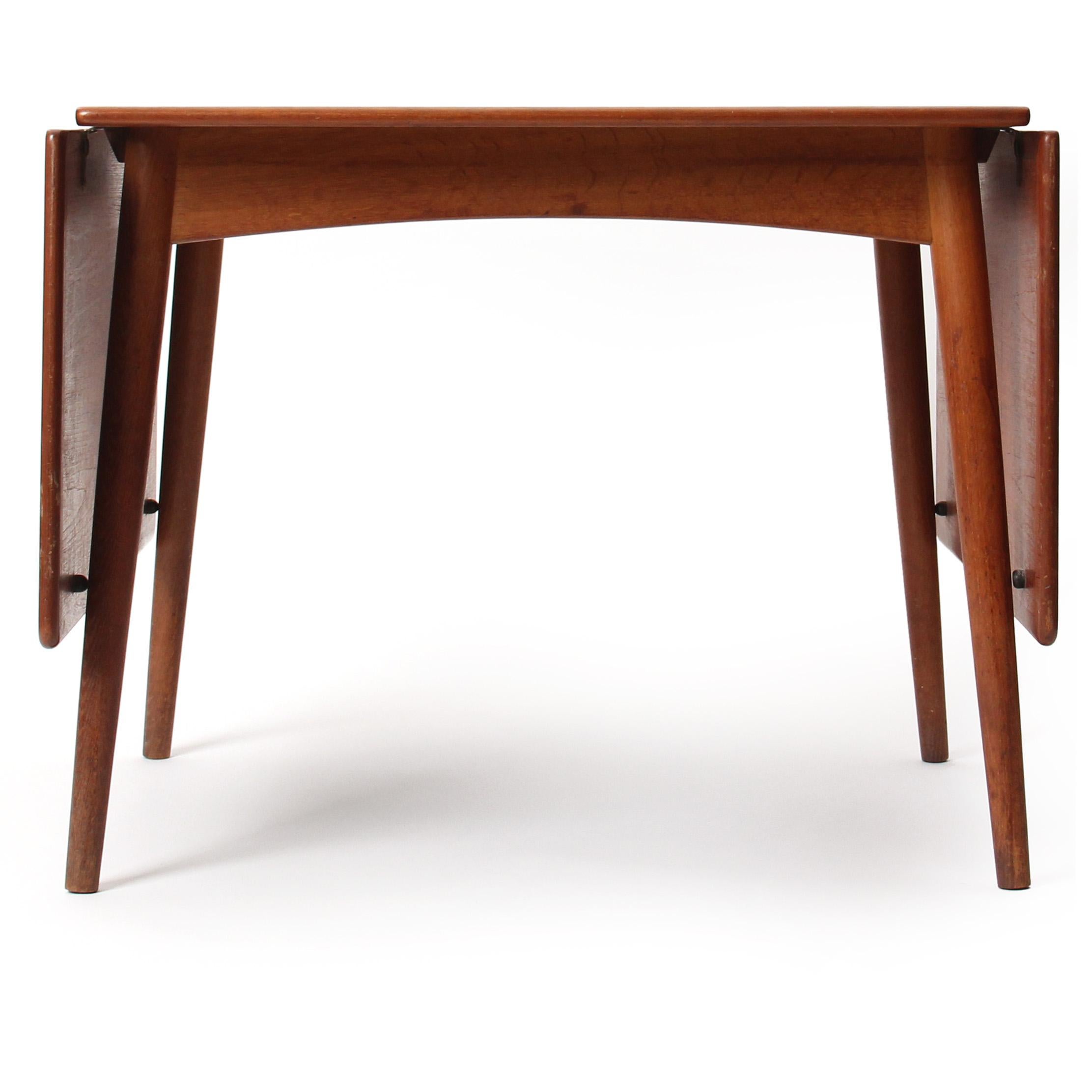 Mid-Century Modern Drop Leaf Dining Table by Hans J. Wegner for Andreas Tuck For Sale
