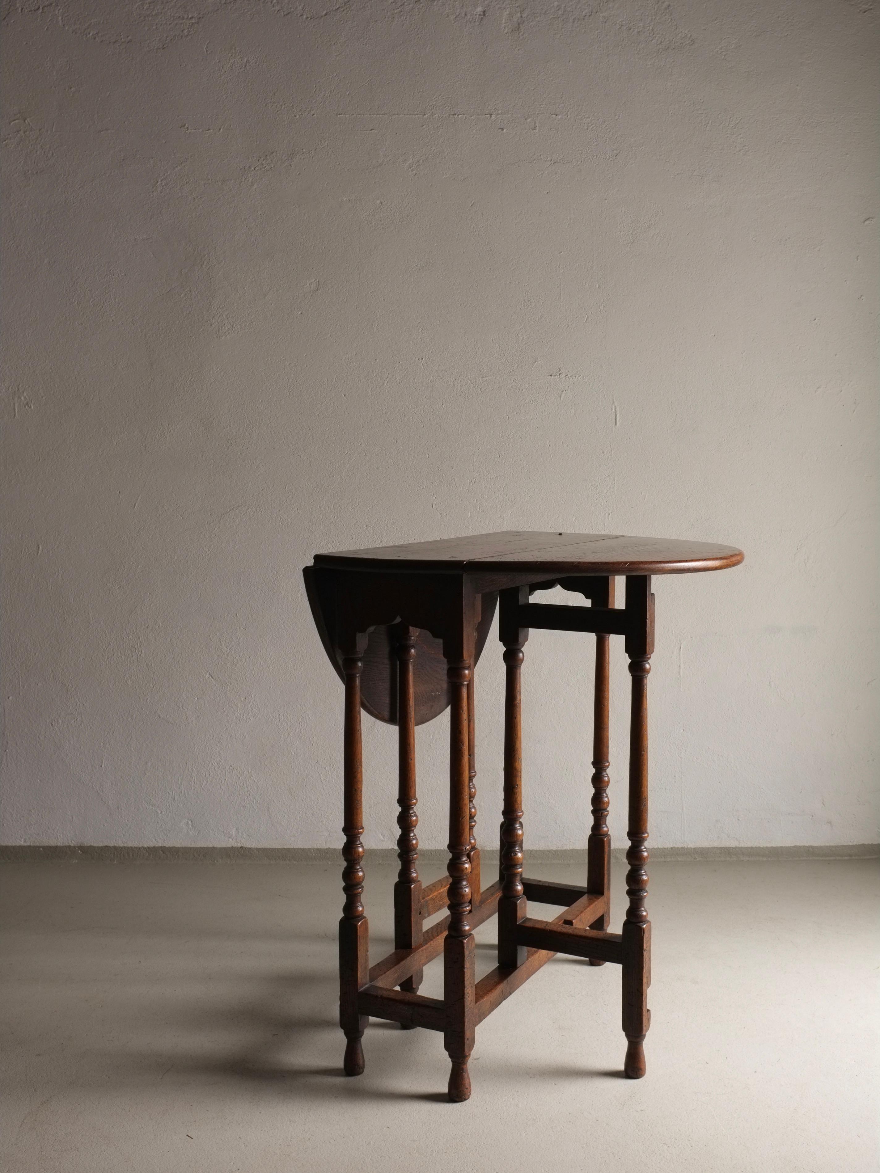 Rustic Drop Leaf Gateleg Oval Table, England, 1900s For Sale