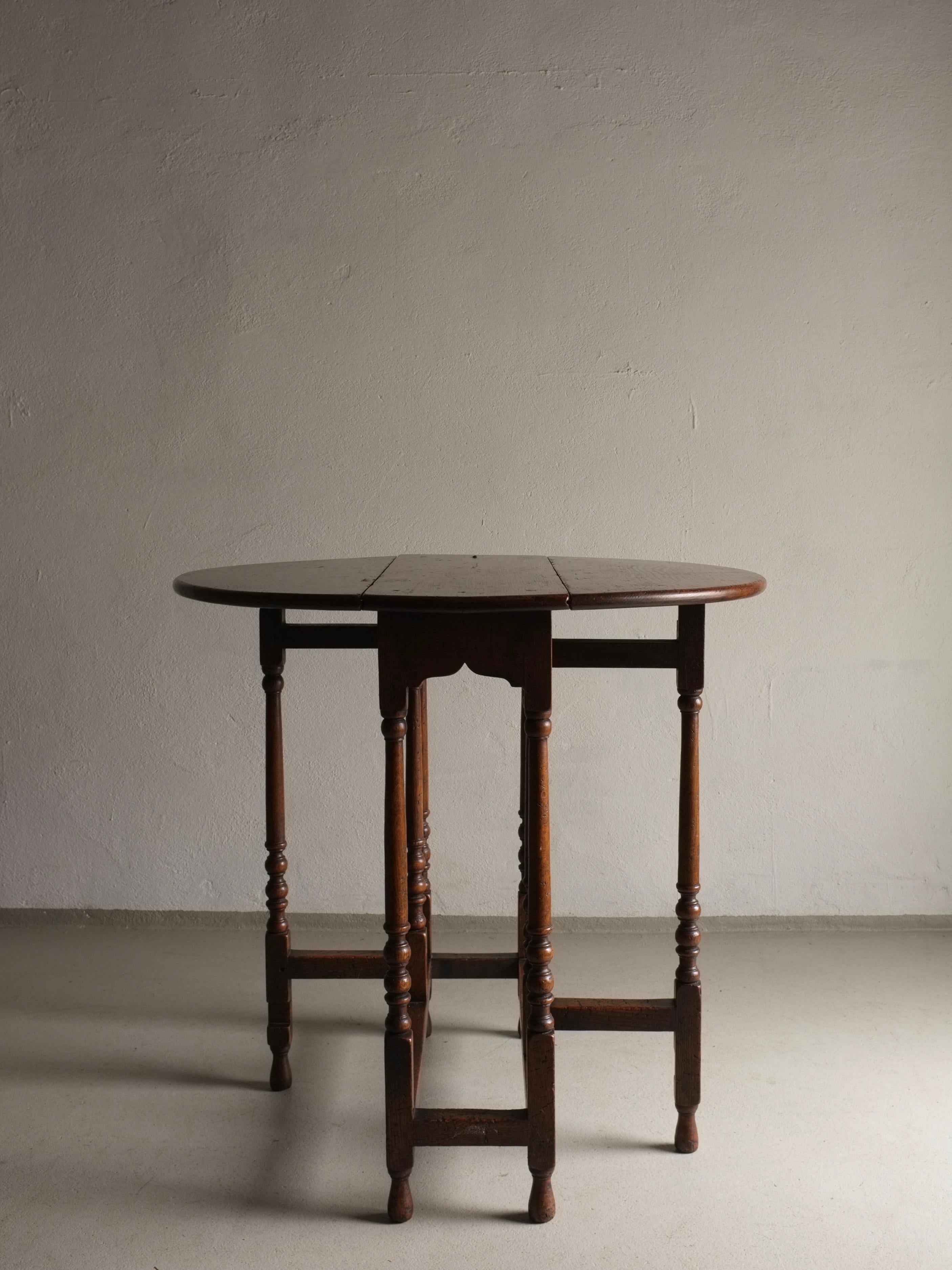 20th Century Drop Leaf Gateleg Oval Table, England, 1900s For Sale