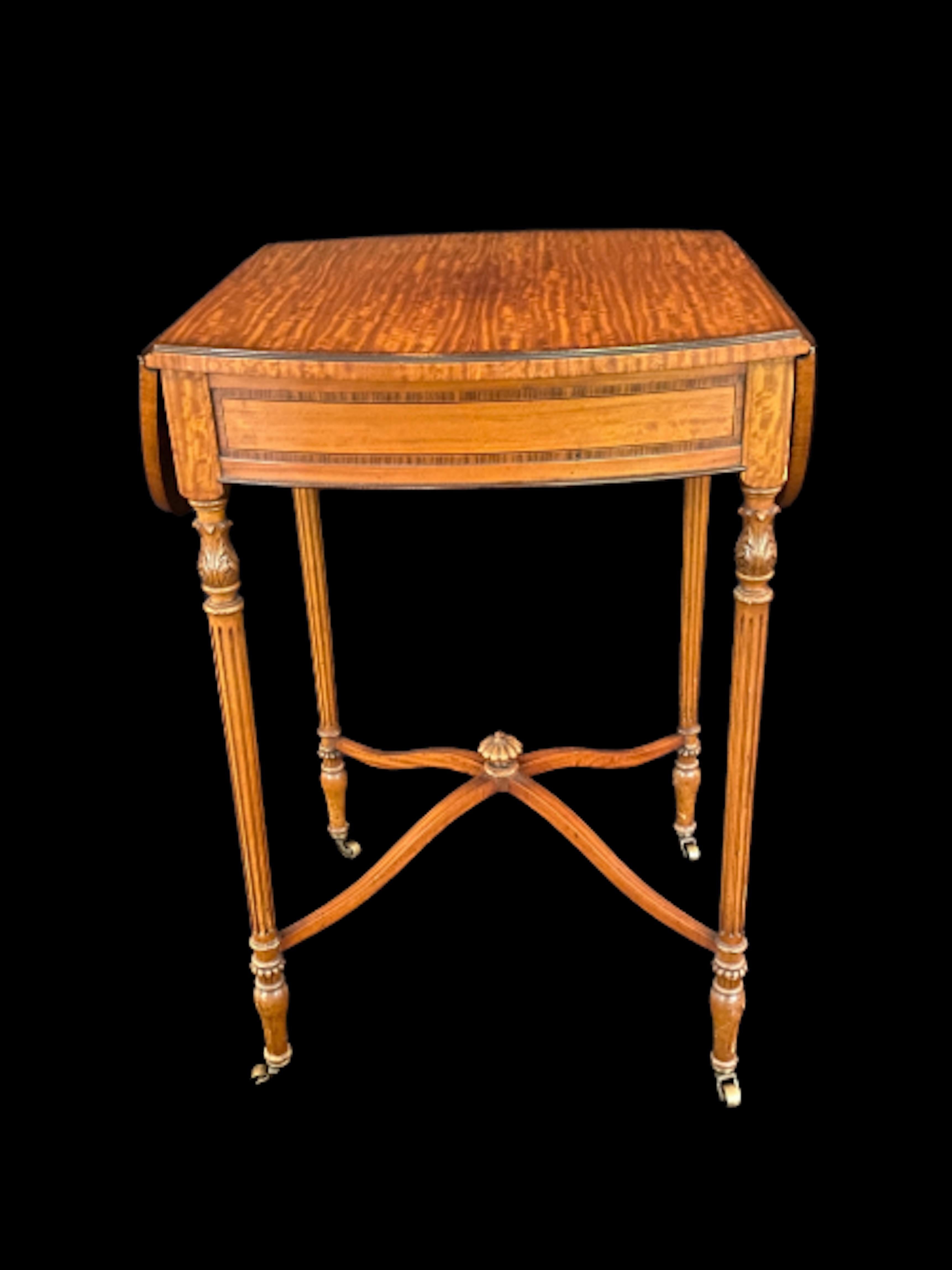 Drop Leaf Oval Foldable Satinwood Side Table For Sale 1