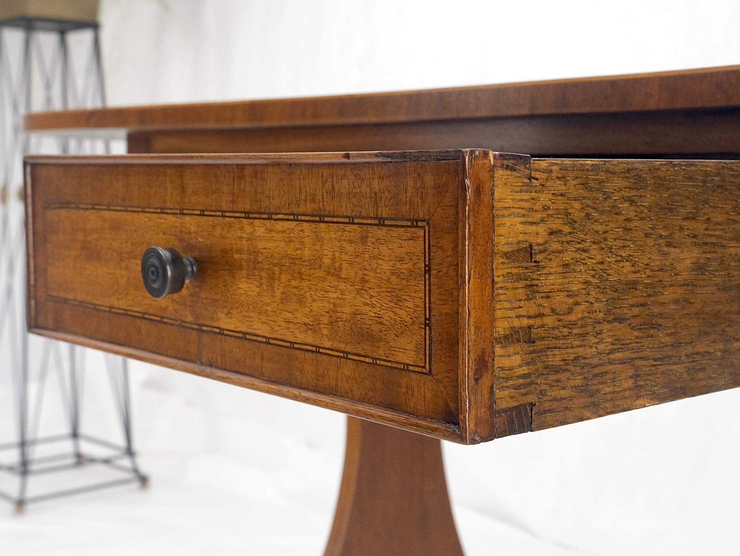 inlaid dovetail