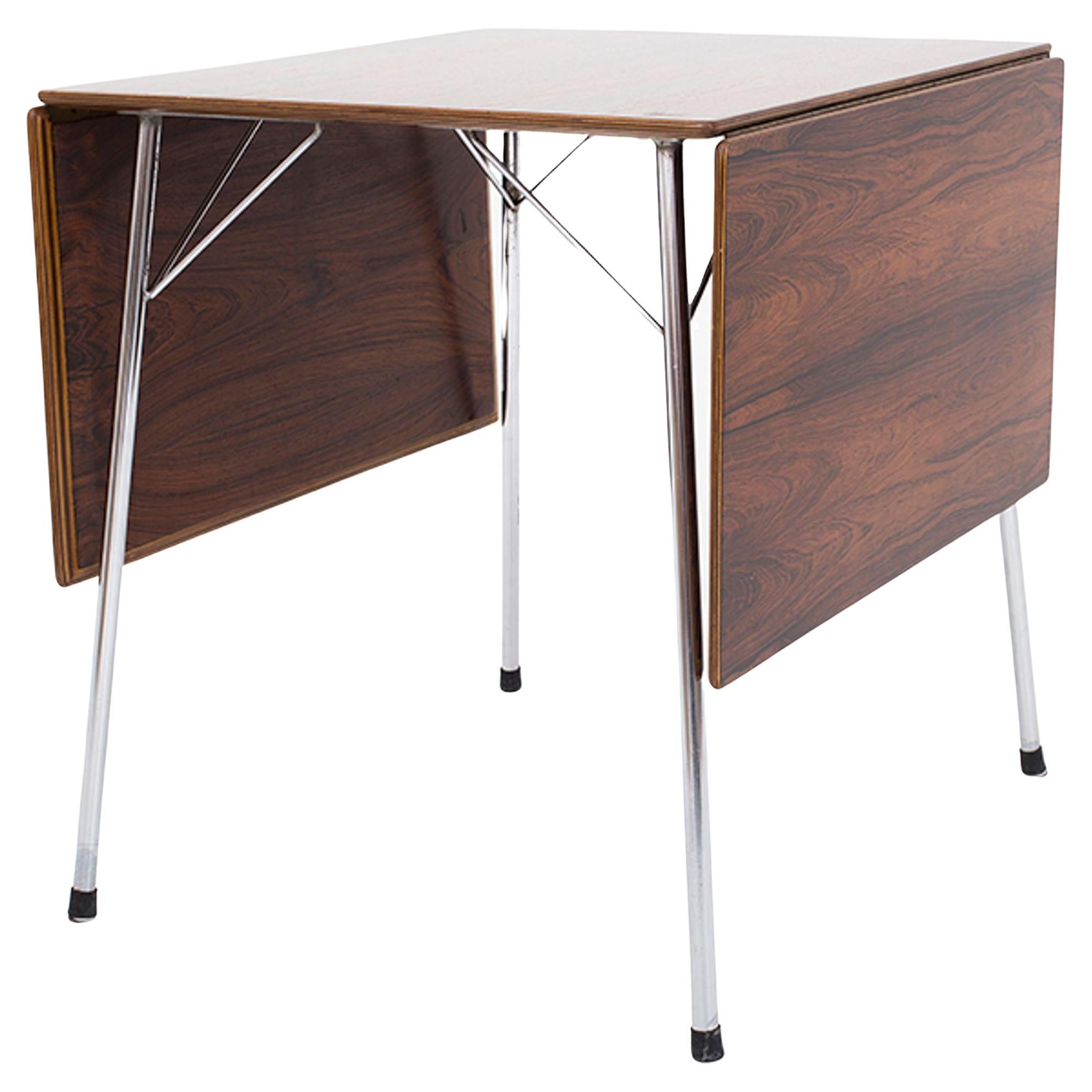 Table à abattants d'Arne Jacobsen