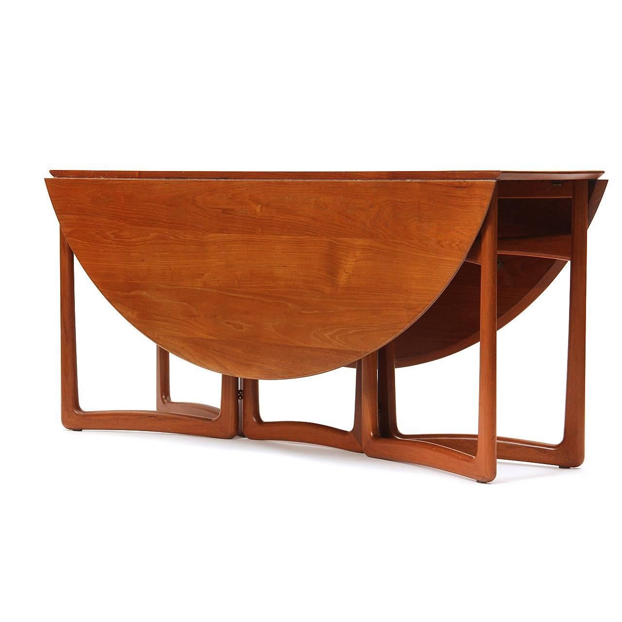 Drop-Leaf Table by Peter Hvidt and Orla Mølgaard-Nielsen In Excellent Condition For Sale In Sagaponack, NY