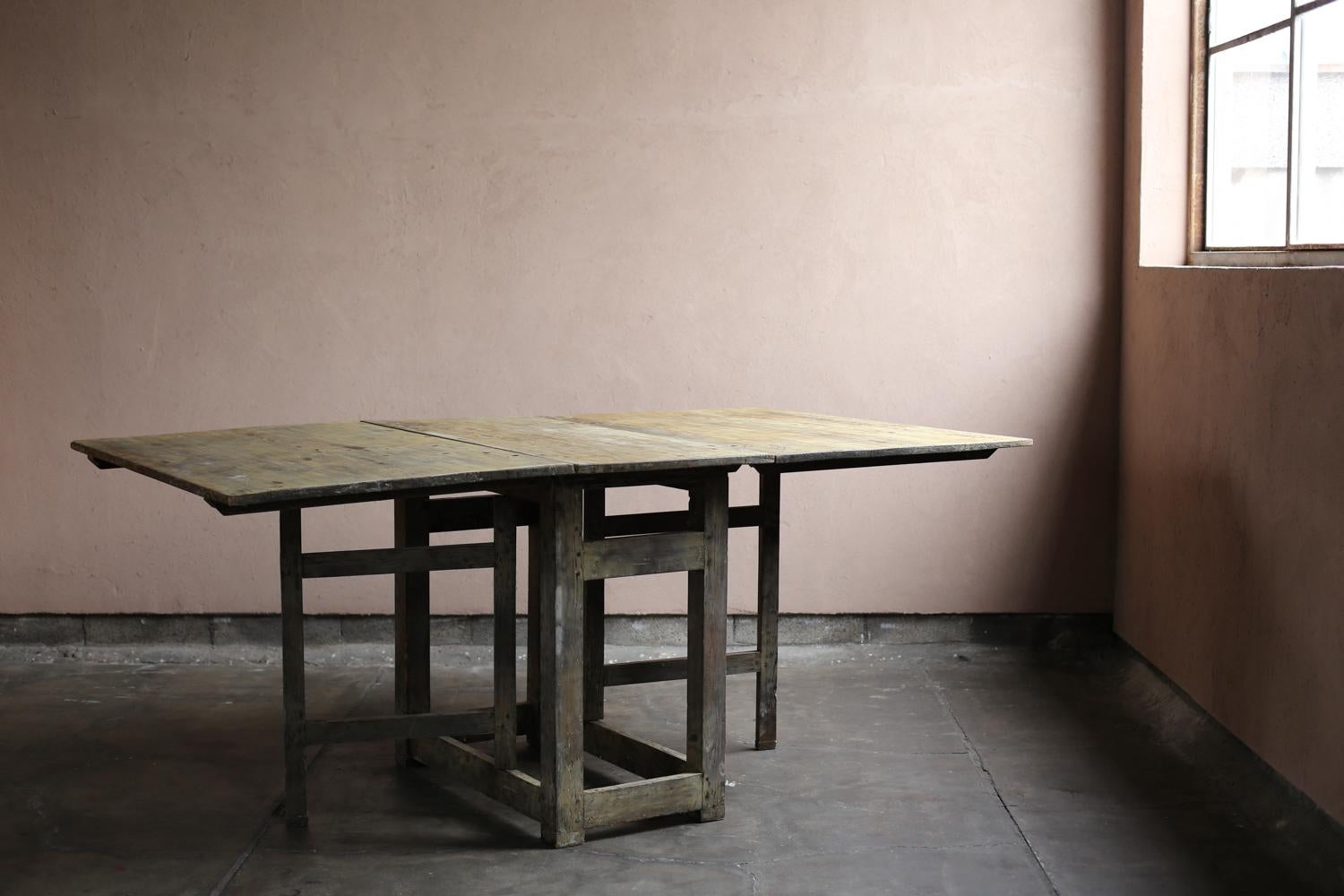 Swedish Drop-Leaf Table from Sweden, Early 20th Century For Sale