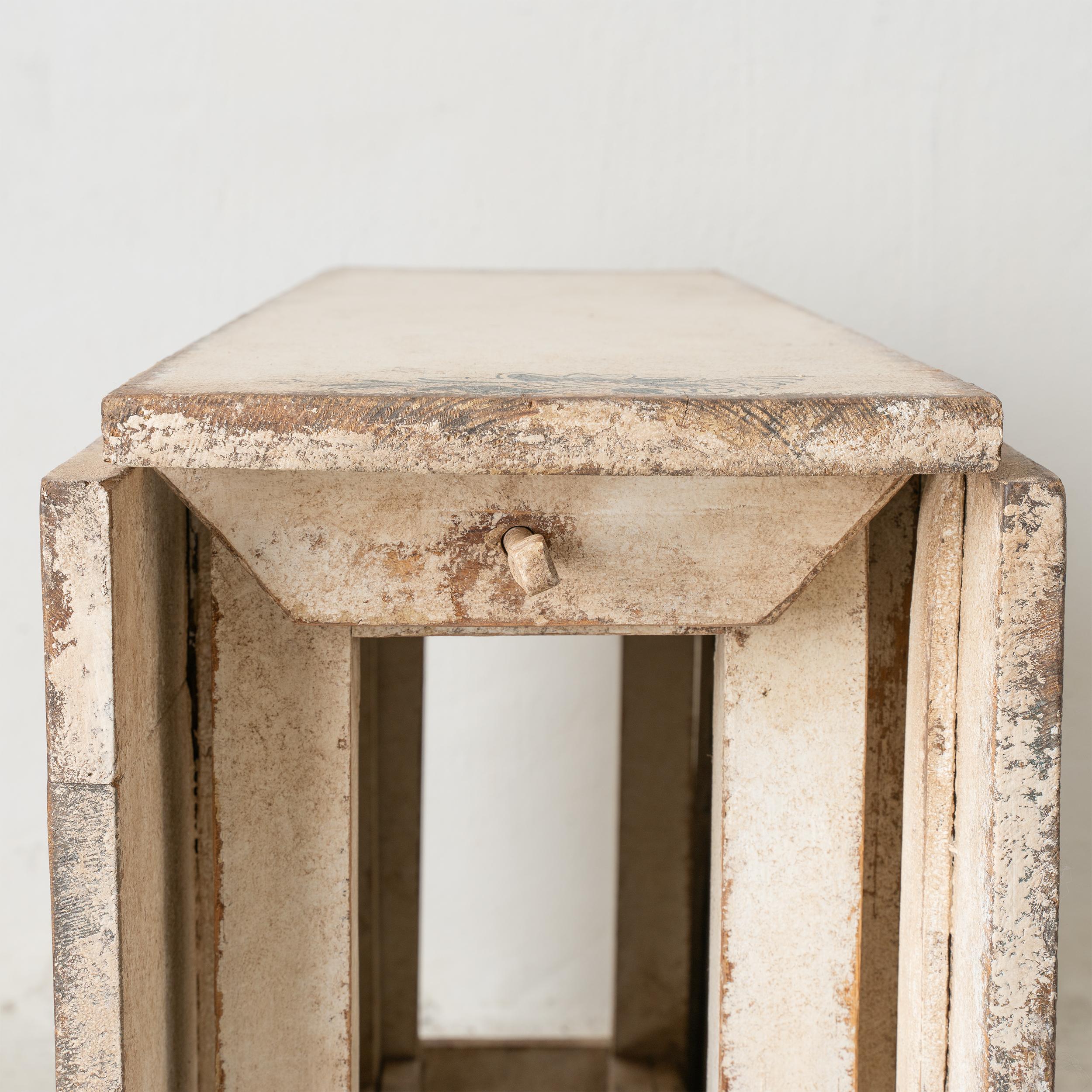 Wood Drop-leaf Table Sweden late 17th century