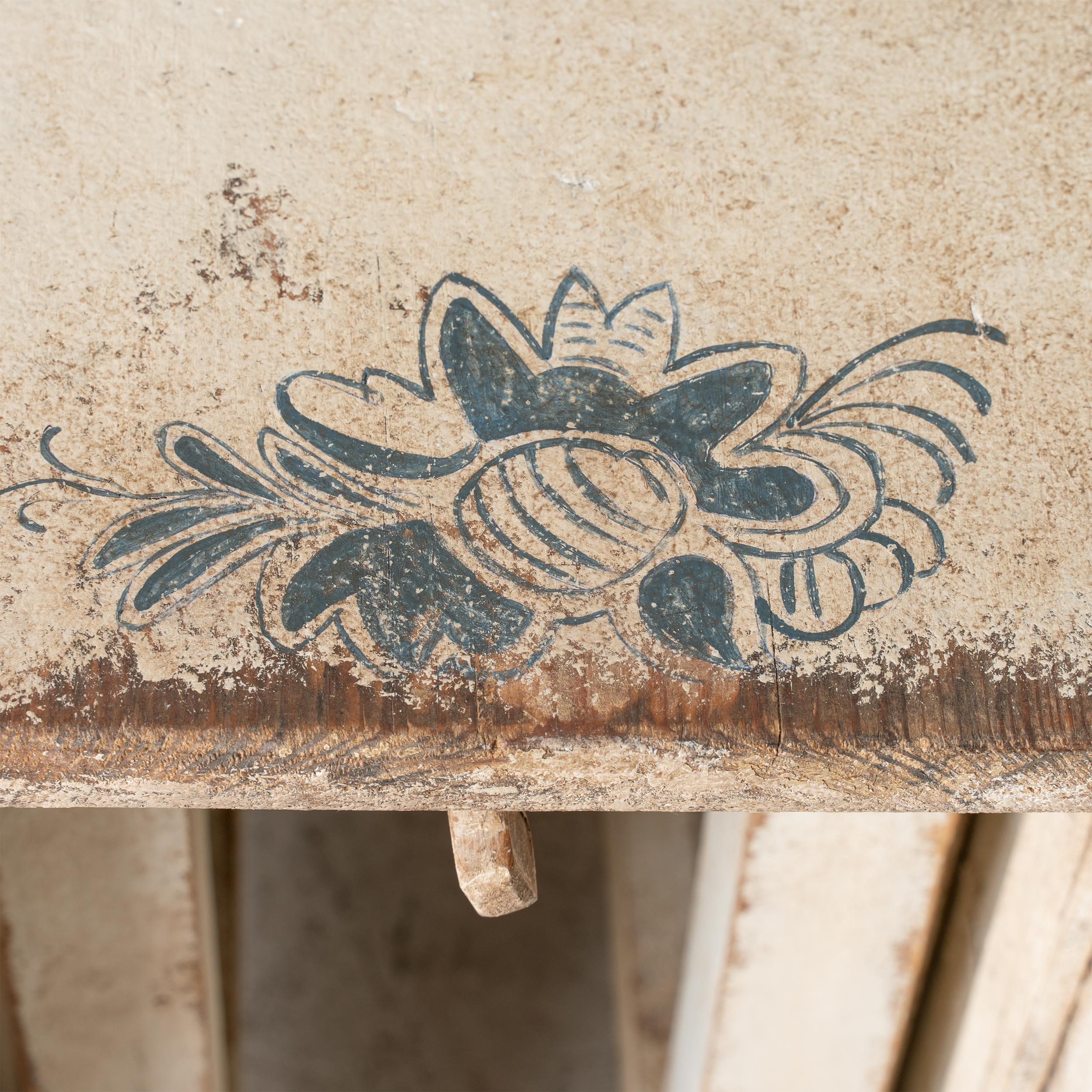 Drop-leaf Table Sweden late 17th century 1
