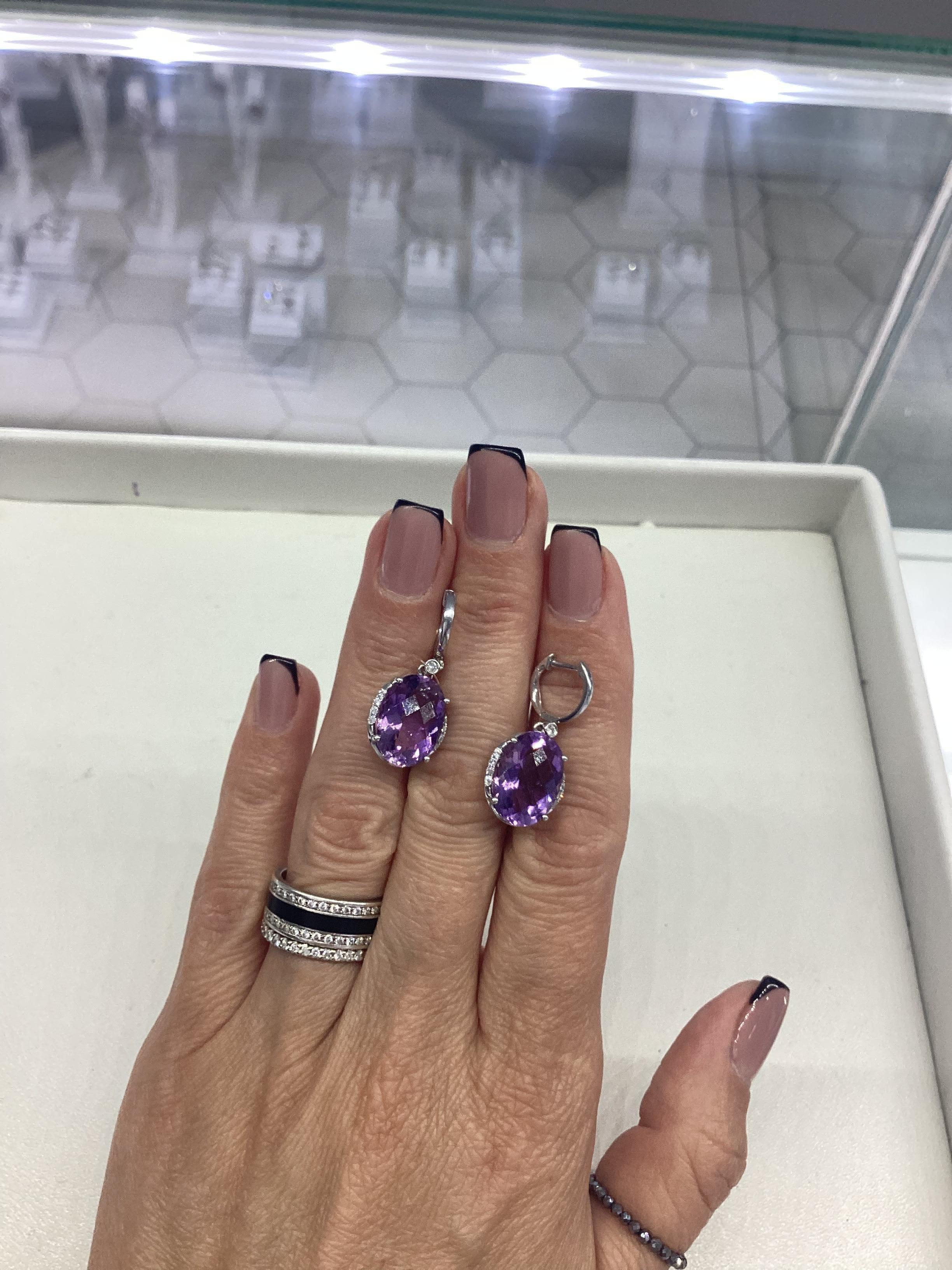Drop Modern Amethyst Diamond 14K Gold Earrings for Her In New Condition For Sale In Genève, GE