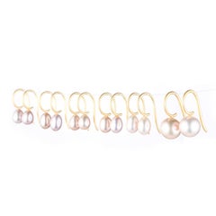 Drop Pearl and 18 Karat Gold Earring