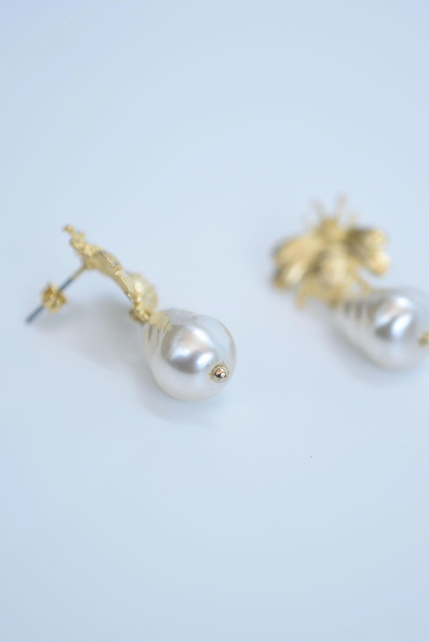 drop pearl hachi earring / vintage jewelry , 1970's vintage parts In New Condition For Sale In Sammu shi, JP