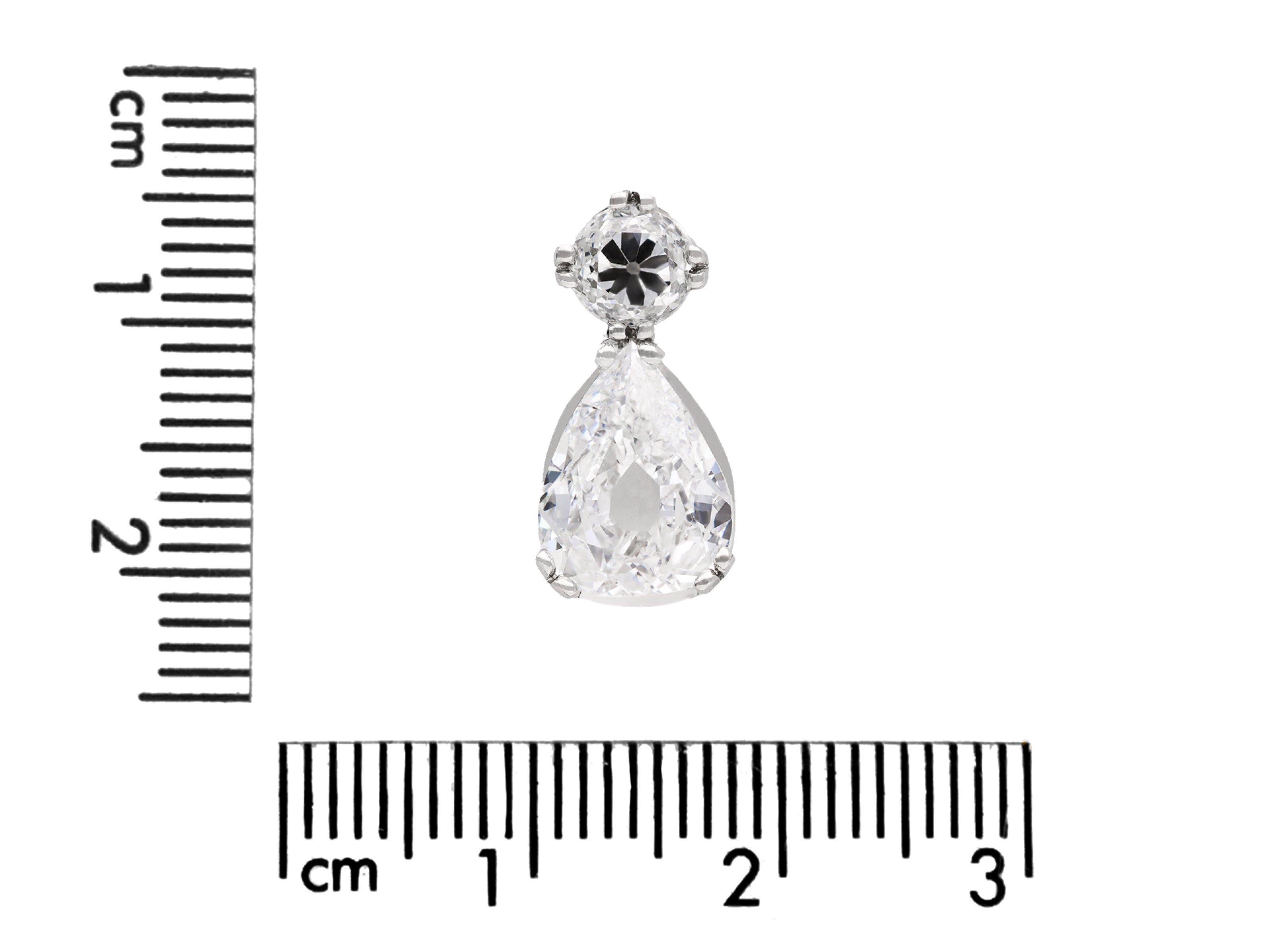 Boucles d'oreilles pendantes anciennes en diamant, vers 1920 Pour femmes en vente