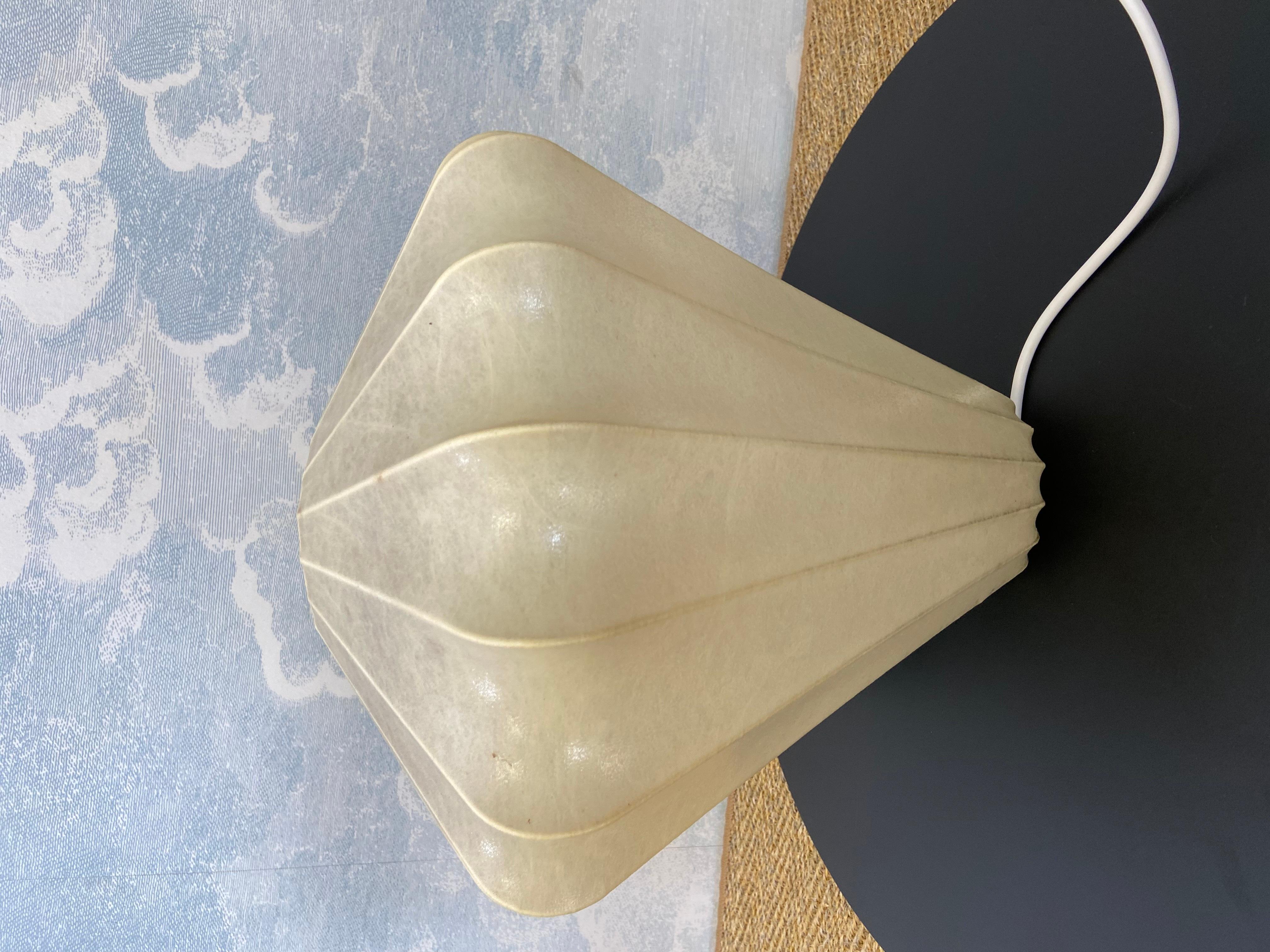 Lampada a sospensione Cocoon a forma di goccia, Mid Century Modern, anni '60 3