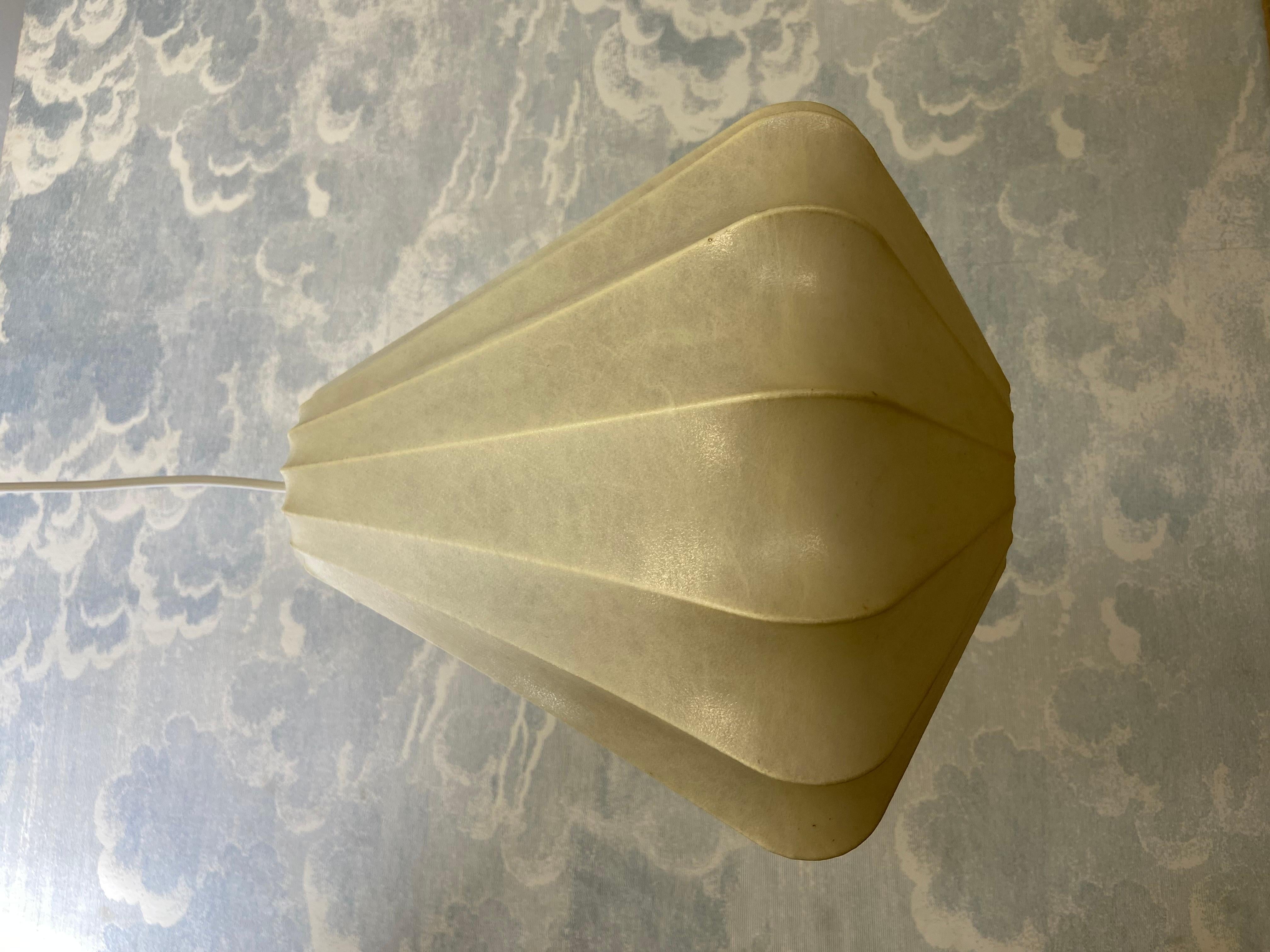 Lampada a sospensione Cocoon a forma di goccia, Mid Century Modern, anni '60 4