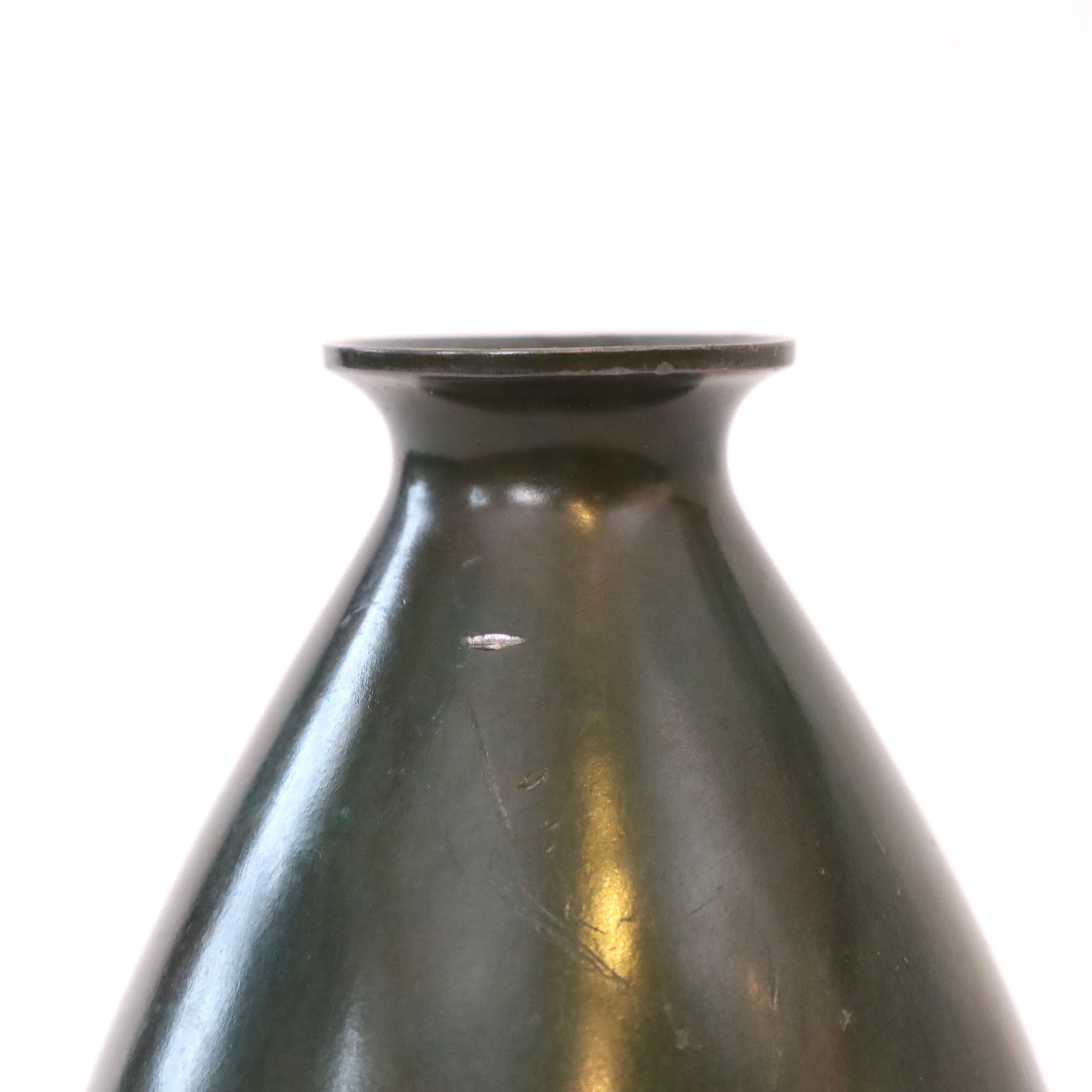 Drop-shaped metal vase designed by Just Andersen, 1930s, Denmark For Sale 4
