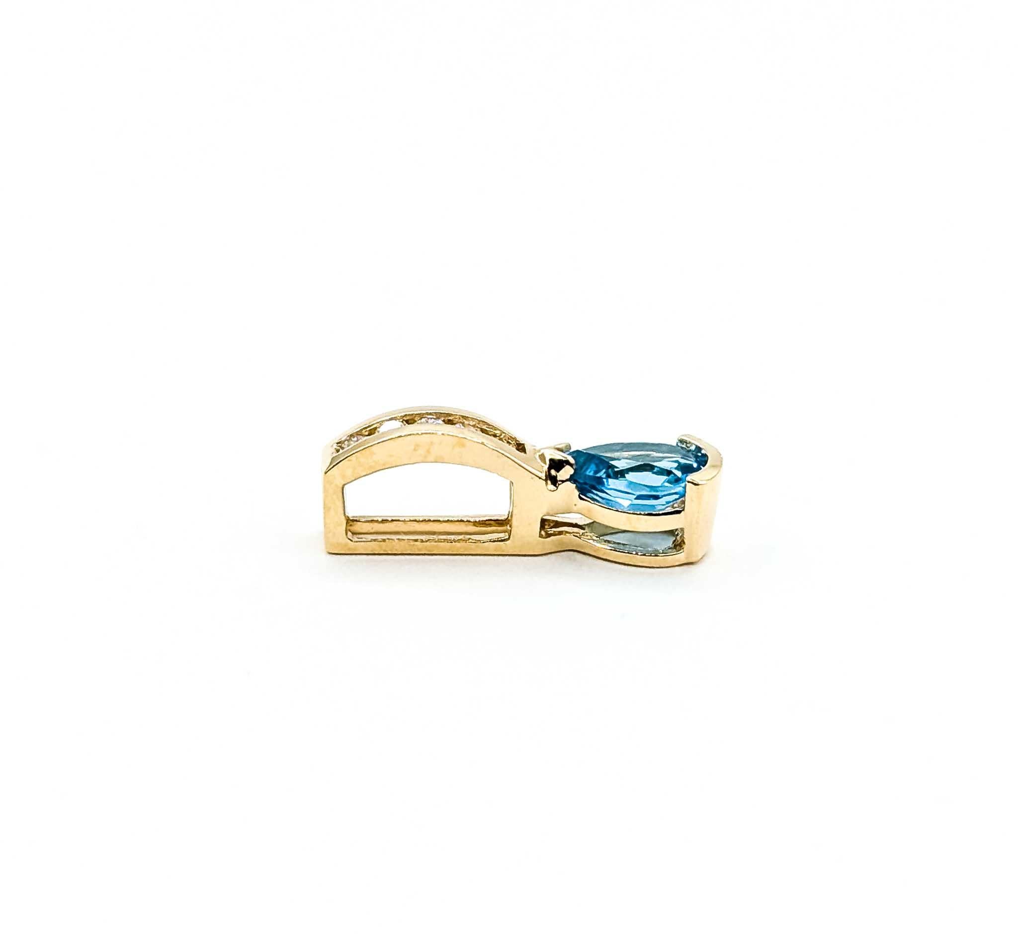 Pendentif en or 14k avec topaze et diamant Excellent état - En vente à Bloomington, MN