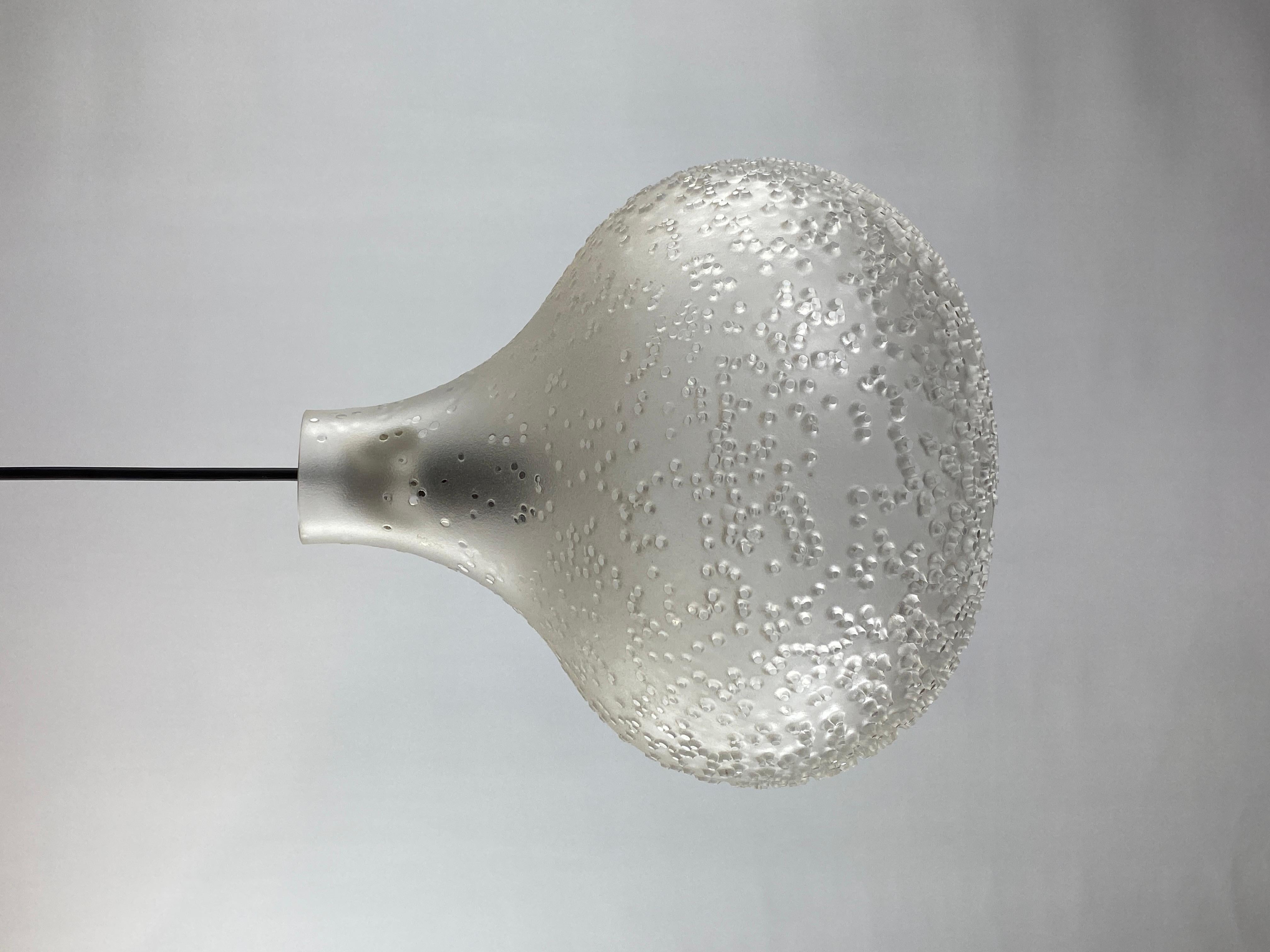 Droplet shaped pendant light 'Patmos' by Horst Tüselmann for Peill & Putzler In Excellent Condition For Sale In TERHEIJDEN, NB