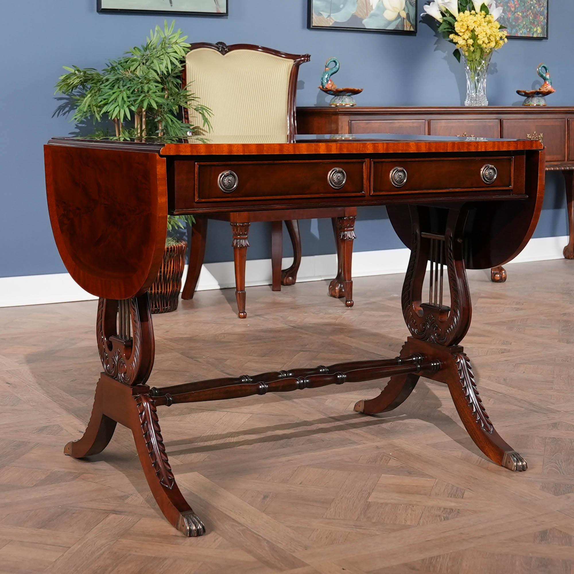 Dropside Lyre or Harp Desk In New Condition For Sale In Annville, PA