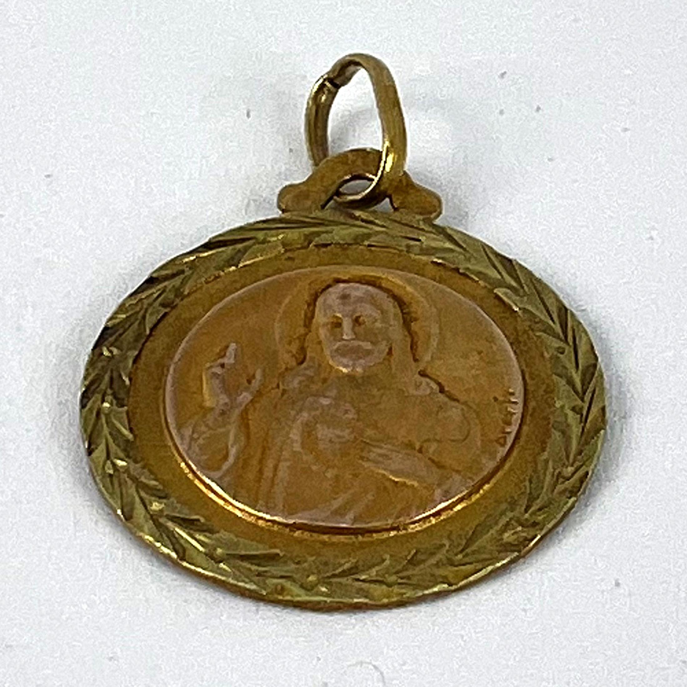 Dropsy Notre Dame de Mont Carmel Sacred Heart 18K Yellow Gold Medal Pendant For Sale 9