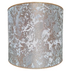 Abat-jour tambour Rubelli en tissu jacquard bleu turquoise motif Mirage