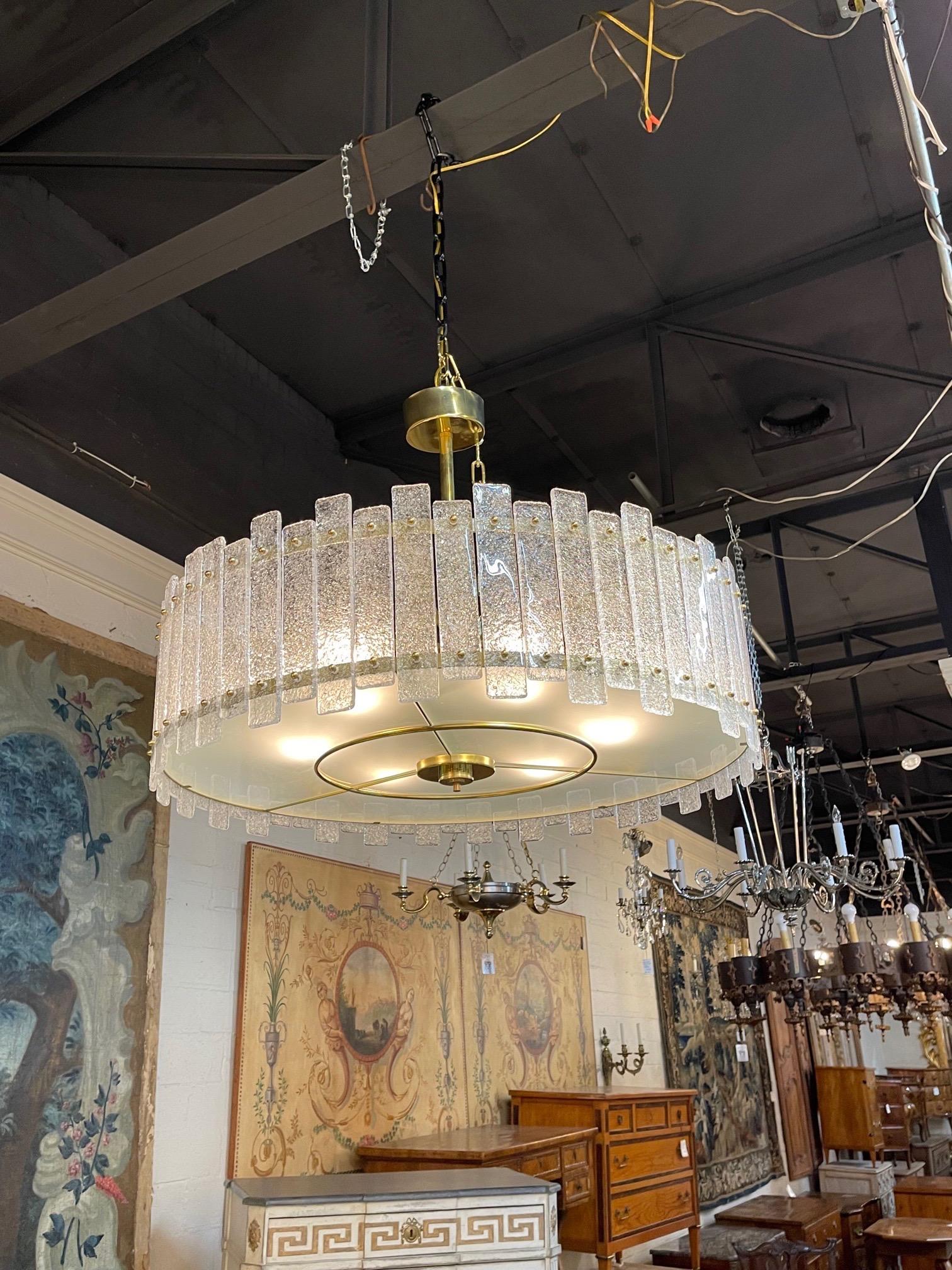 Drum Shaped Modern Murano Glass and Brass Chandelier For Sale 1
