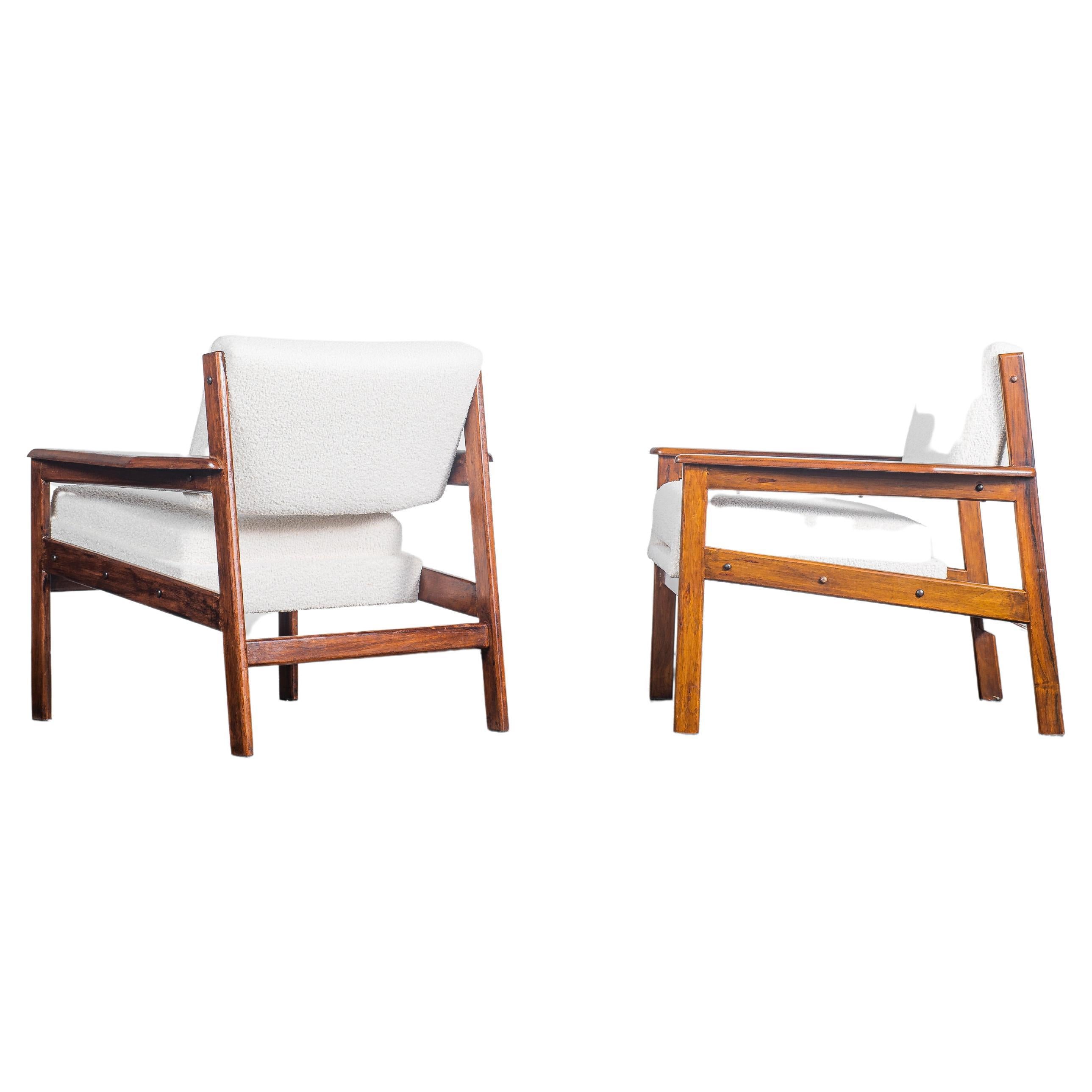 Drummond Armchairs  by Sergio Rodrigues OCA, Mid-Century Modern, White Bouclé For Sale