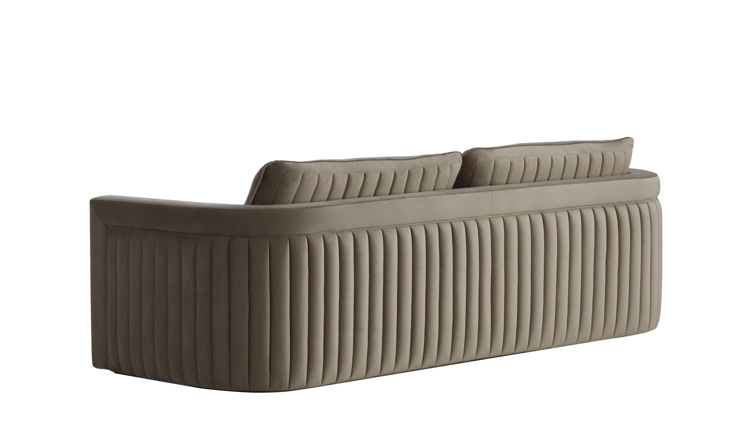 Moderno Divano DRUMMOND in velluto grigio, disponibile ora in vendita