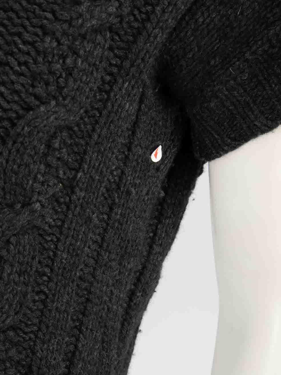 Drumohr Graues Woll-High Neck Cable Knit Top Größe M Damen im Angebot