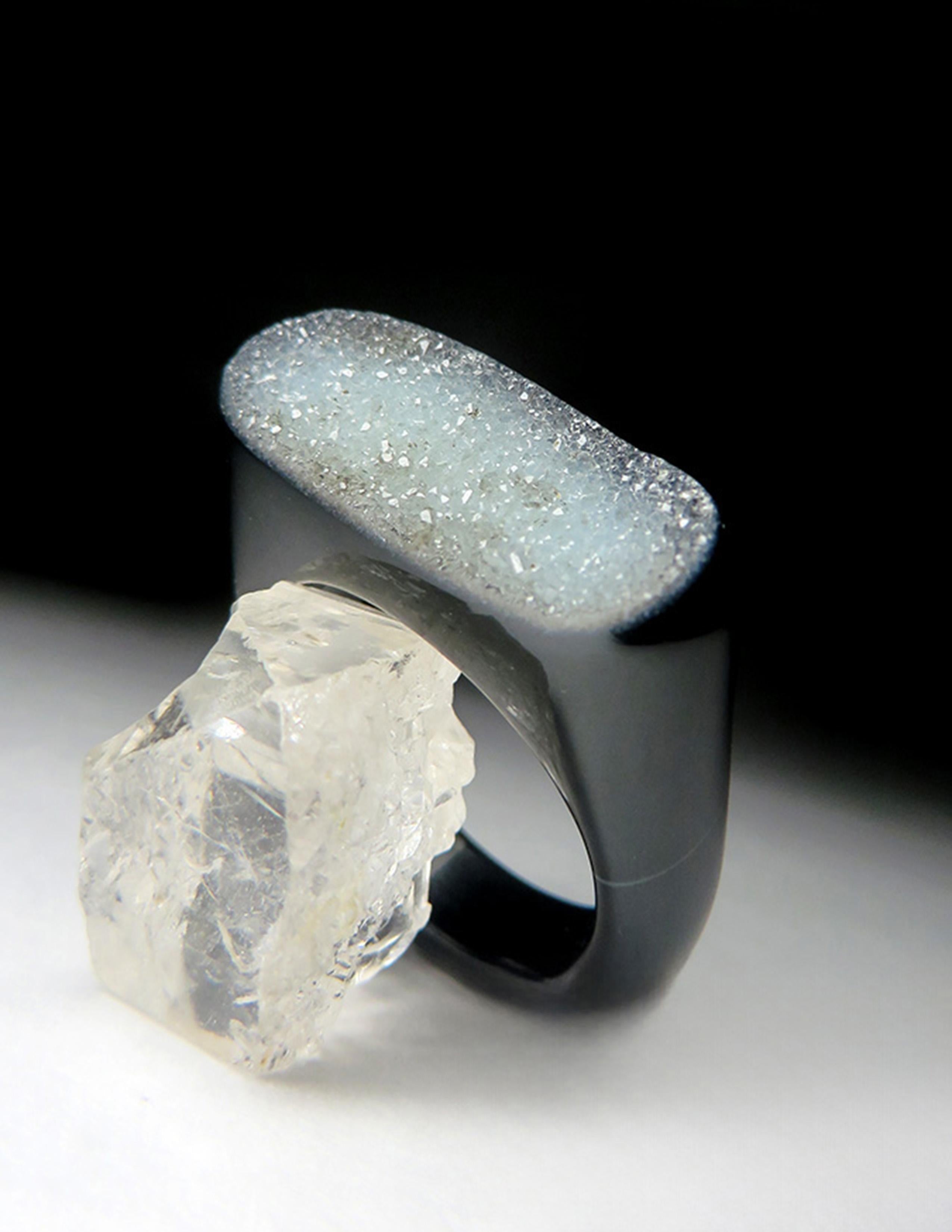 Druzy Agate Quartz Crystals Ring Minimalism Solid Stone Midnight Black Mens Ring Neuf - En vente à Berlin, DE