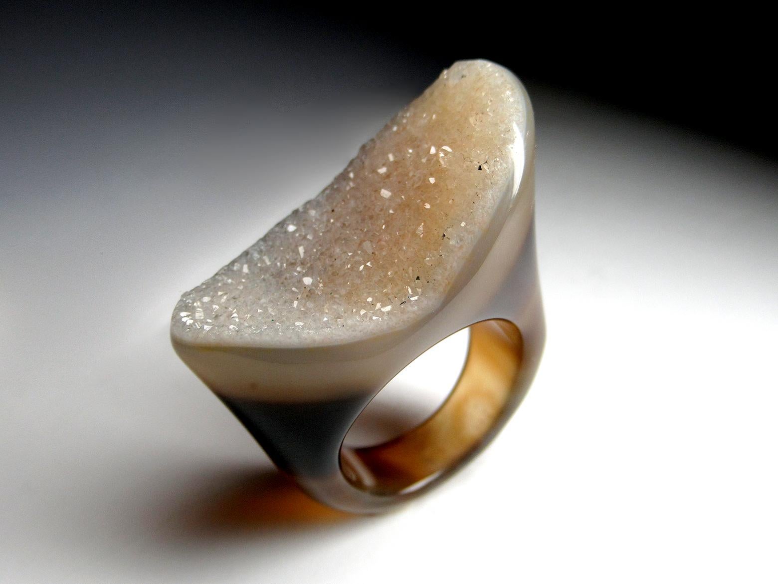 Ring made of natural Solid Quartz Stone with layers of Agate
gemstone origin - Brazil
stone measurements - 0.75 х 1.26 in / 19 х 32  mm
ring weight - 16.27 grams
ring size - 7.75 1/2 US / 18 diameter / N 17 / circumference 57
ref N 24223
