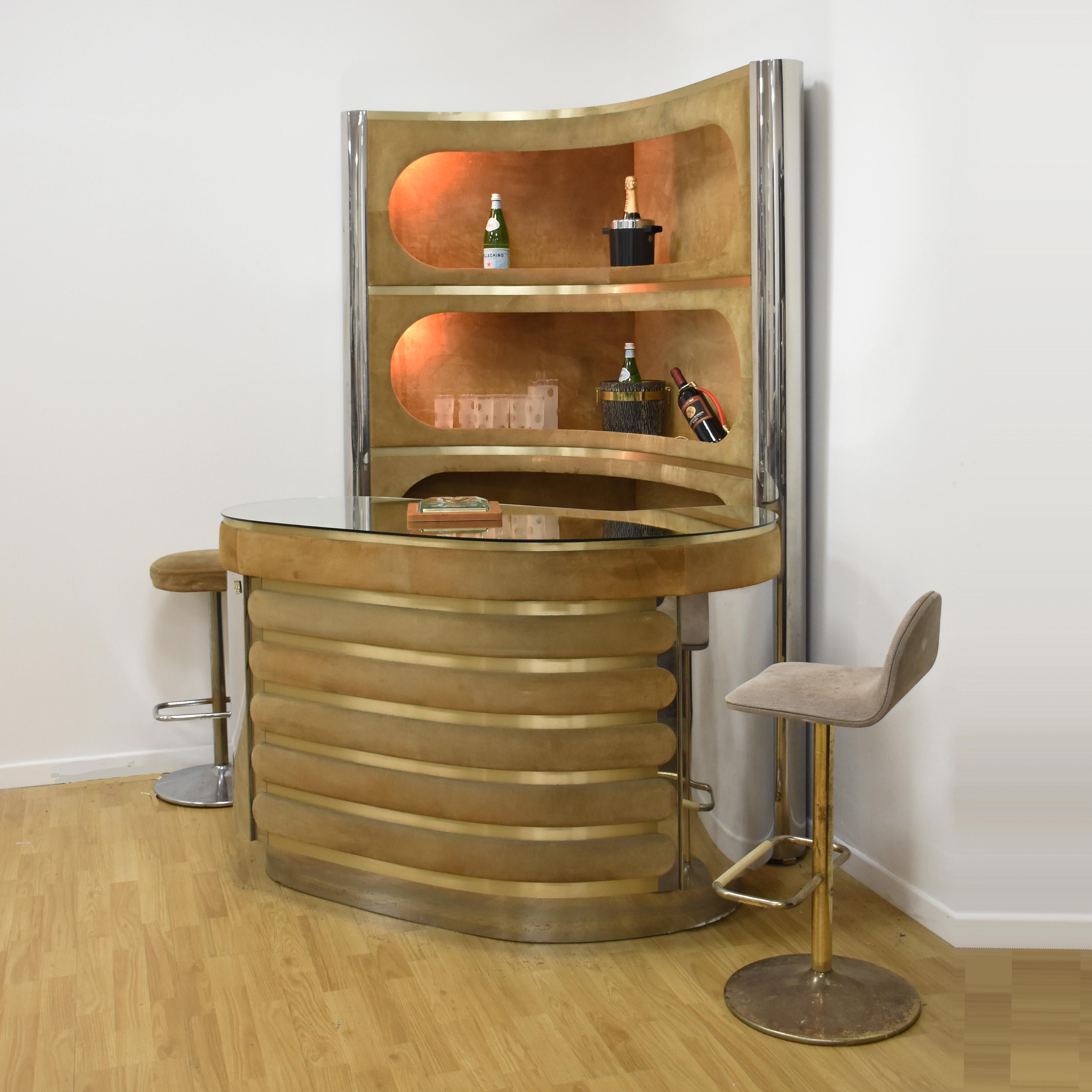 Late 20th Century Dry Bar and Illuminated Storage of Willy Rizzo with Three Stool, Italy, 1970s