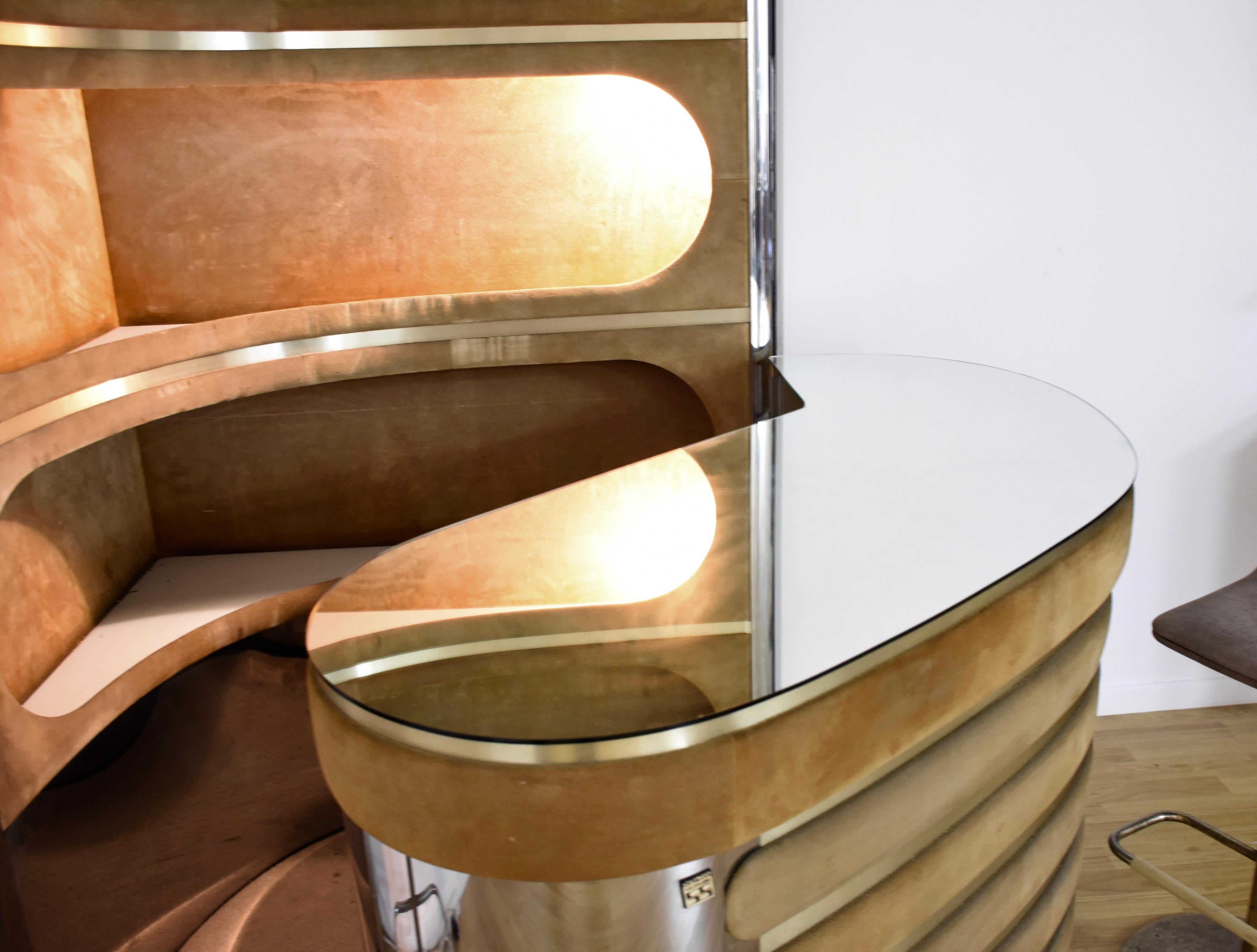 Steel Dry Bar and Illuminated Storage of Willy Rizzo with Three Stool, Italy, 1970s