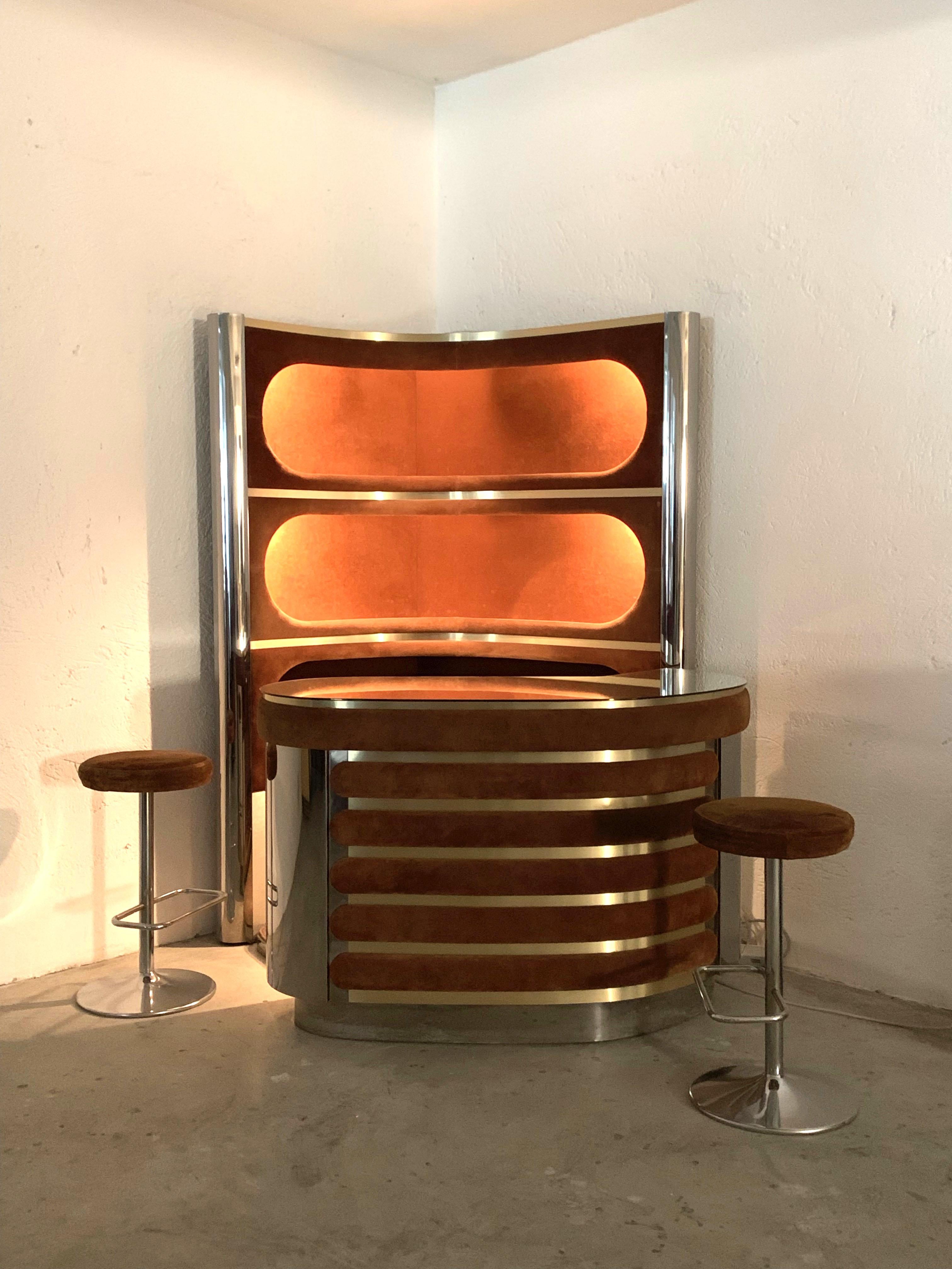 Dry Bar and Illuminated Storage of Willy Rizzo with Two Stool, Italy, 1970s 9