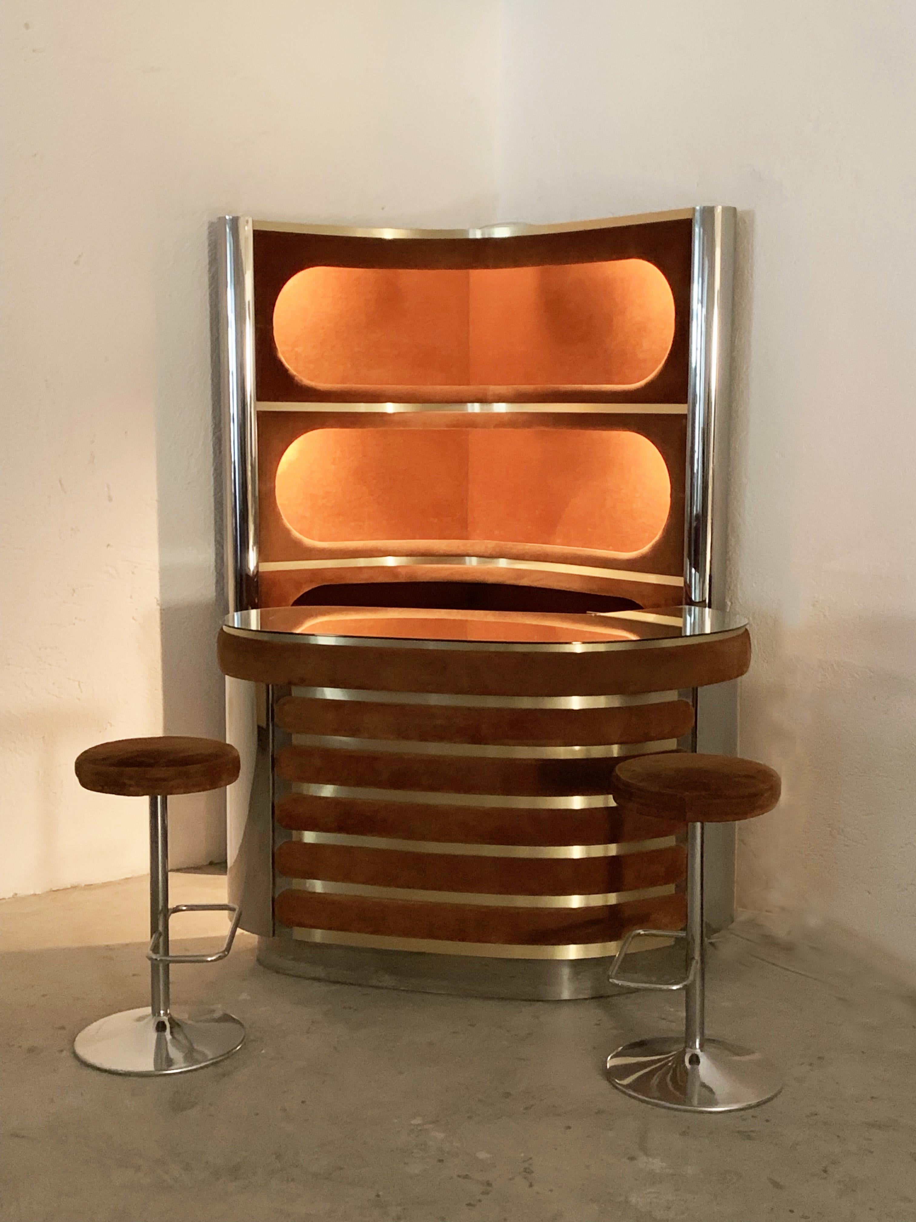 Dry Bar and Illuminated Storage of Willy Rizzo with Two Stool, Italy, 1970s 11