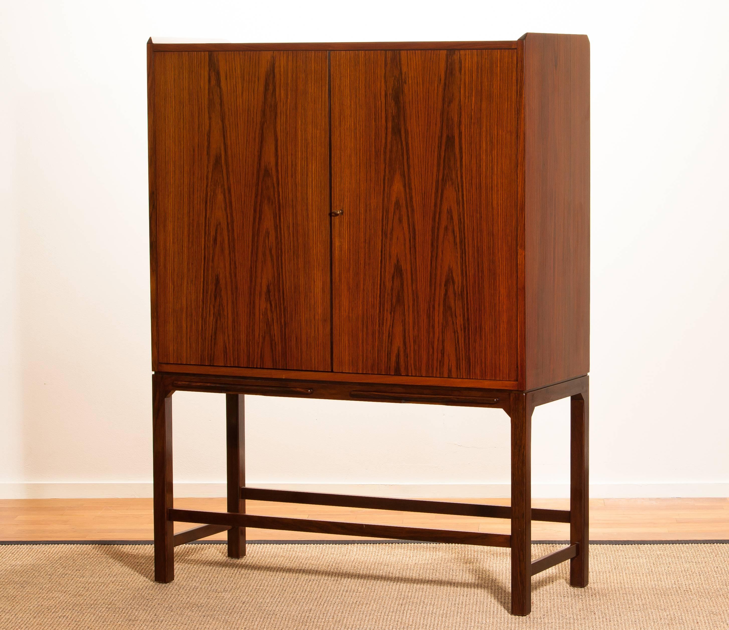 Dry Bar / Cocktail Cabinet in Mahogany and Rosewood 1960s Made in Denmark 3